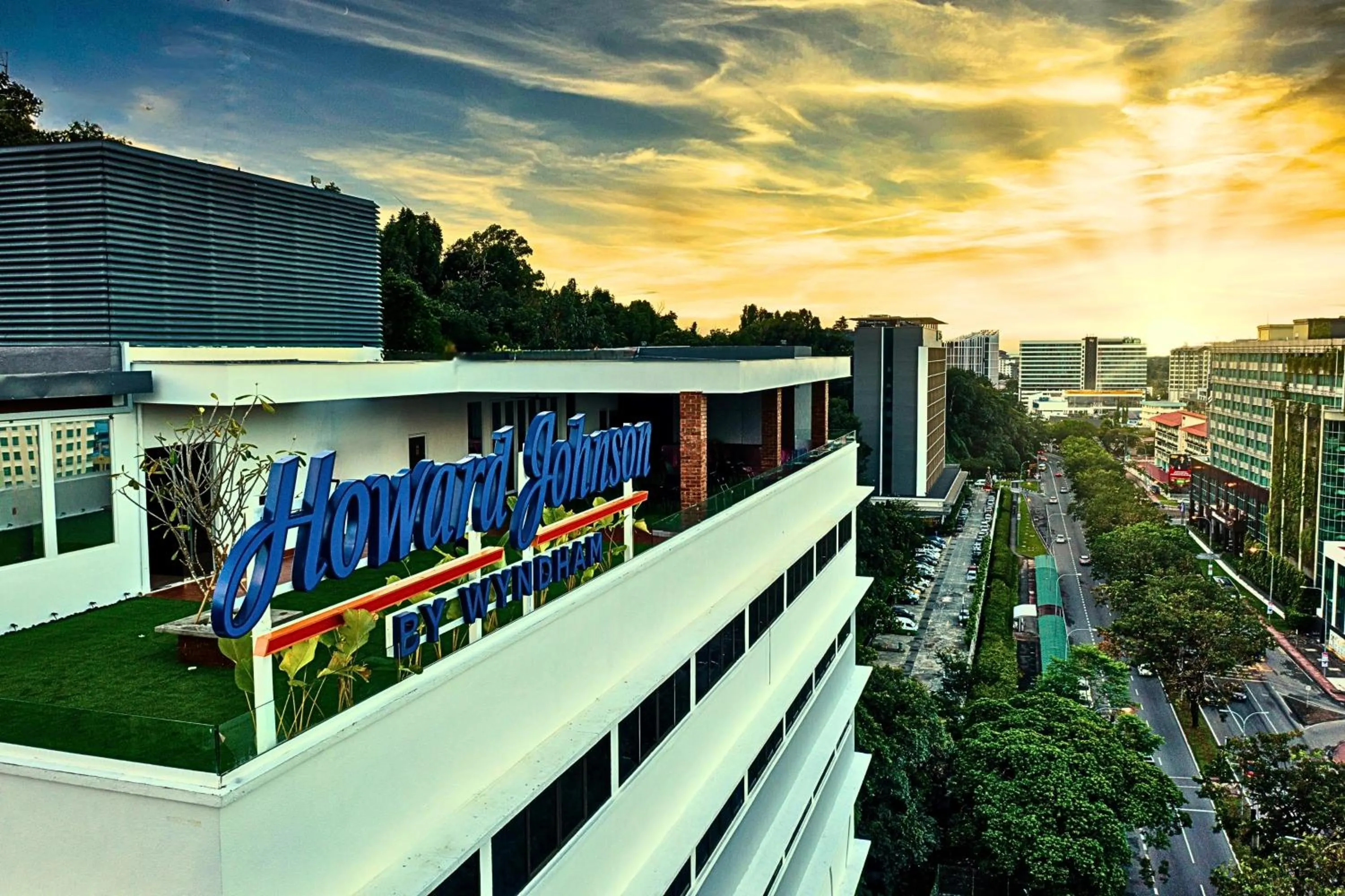 Property building in Howard Johnson by Wyndham Kota Kinabalu City Centre, formerly Hotel Shangri-La Kota Kinabalu