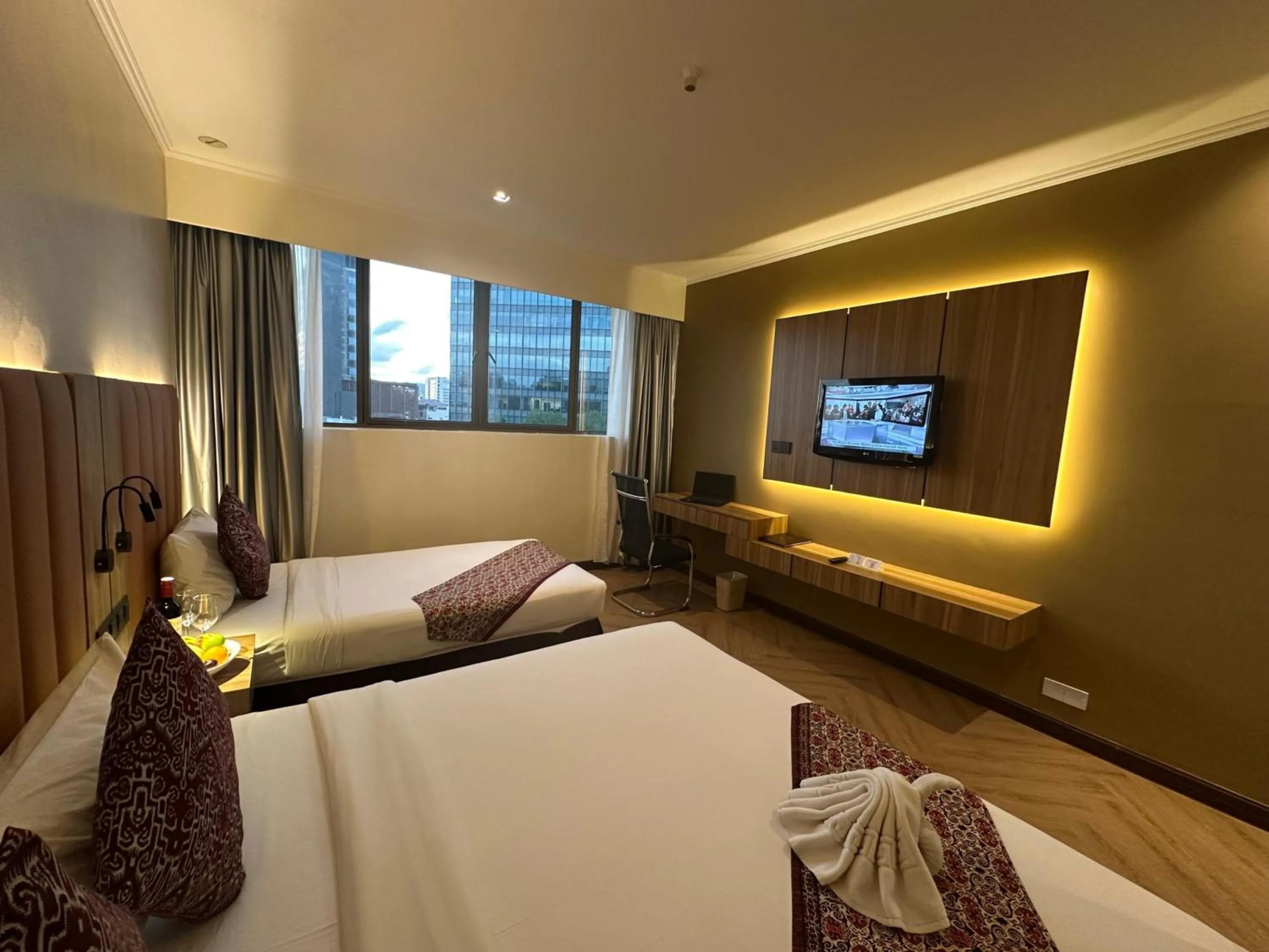 Bed in Hotel Shangri-la Kota Kinabalu