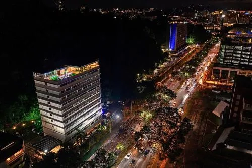 Howard Johnson by Wyndham Kota Kinabalu City Centre, formerly Hotel Shangri-La Kota Kinabalu