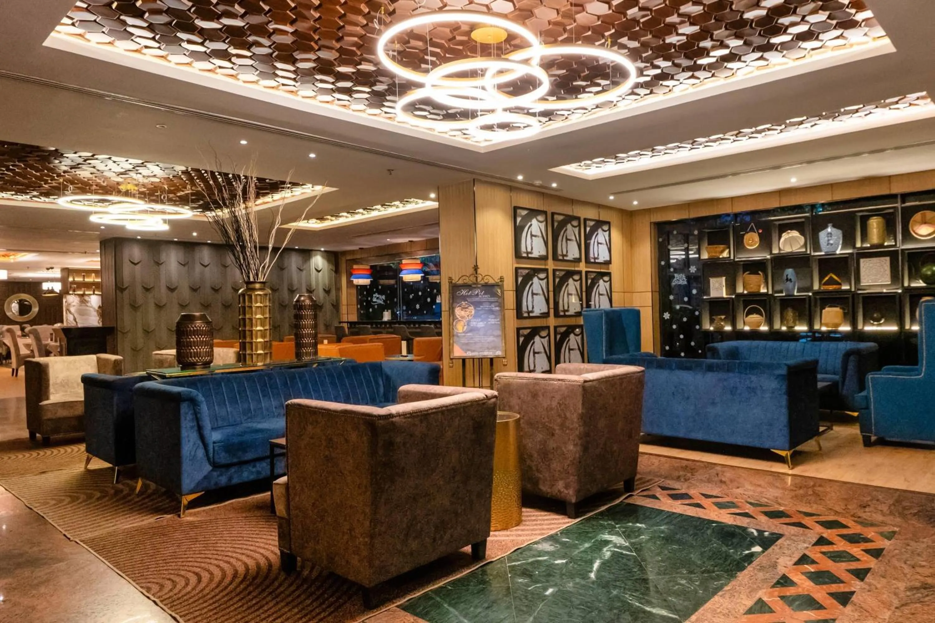 Lounge or bar in Howard Johnson by Wyndham Kota Kinabalu City Centre, formerly Hotel Shangri-La Kota Kinabalu