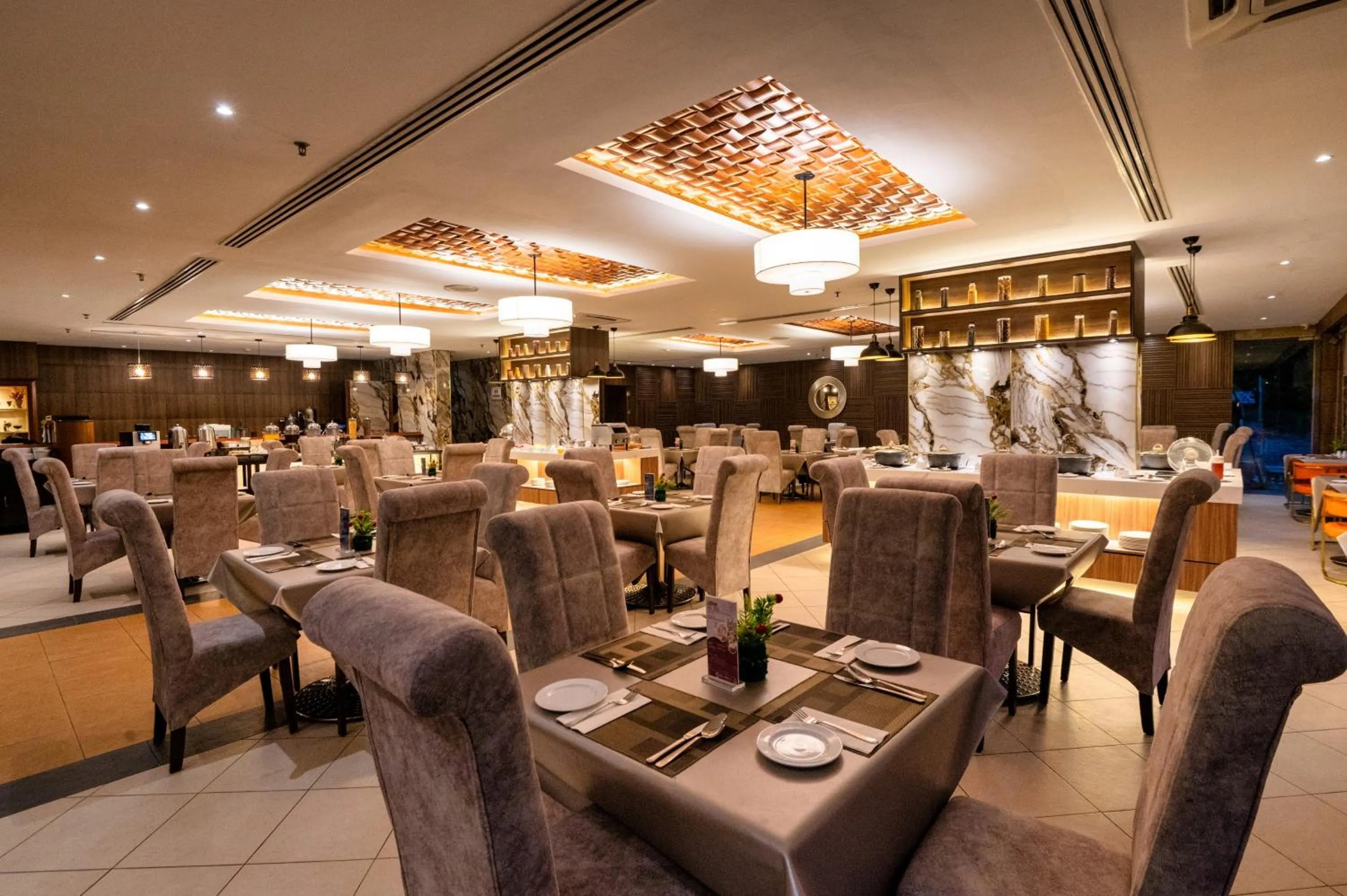 Restaurant/places to eat in Howard Johnson by Wyndham Kota Kinabalu City Centre, formerly Hotel Shangri-La Kota Kinabalu