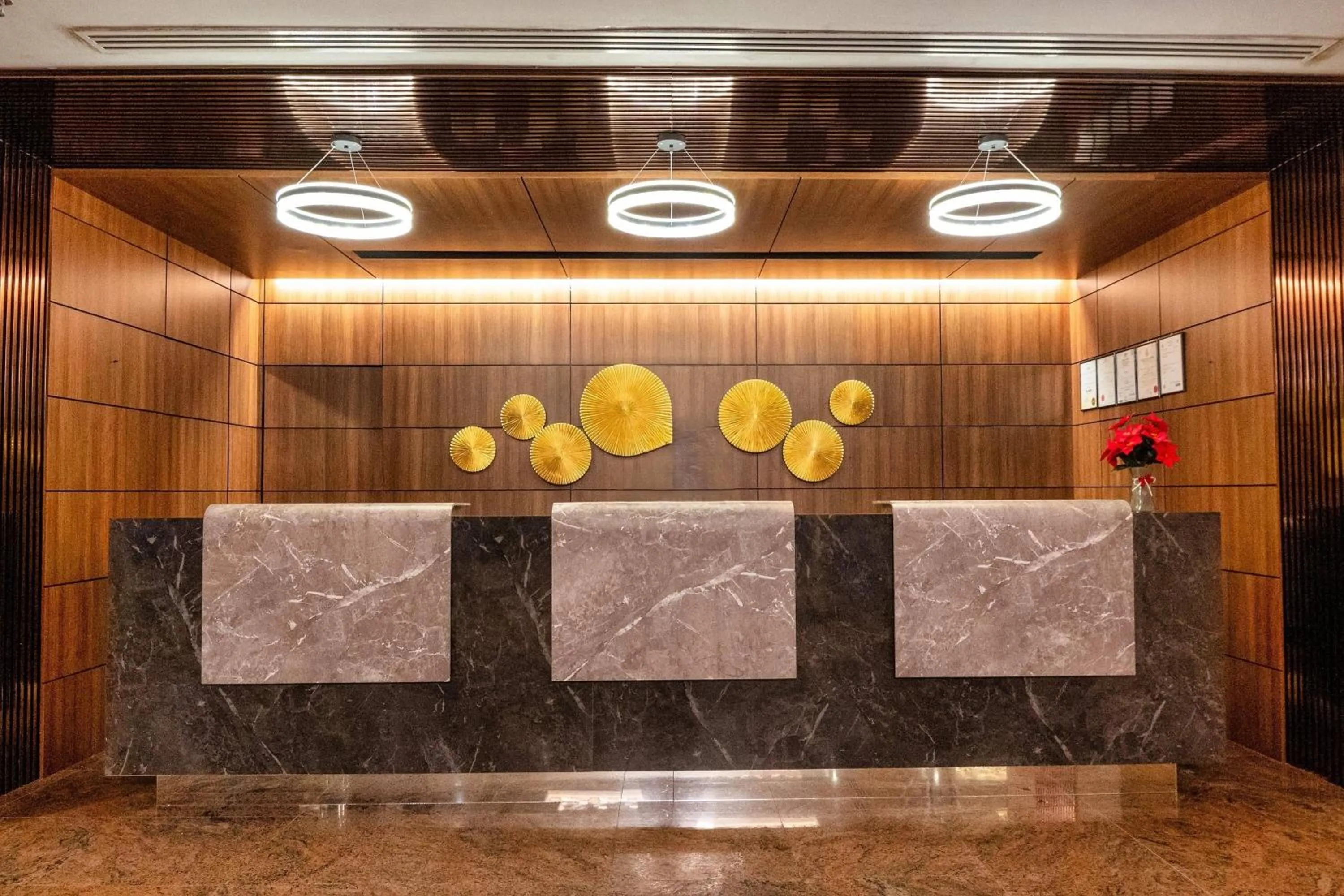 Lobby or reception in Howard Johnson by Wyndham Kota Kinabalu City Centre, formerly Hotel Shangri-La Kota Kinabalu