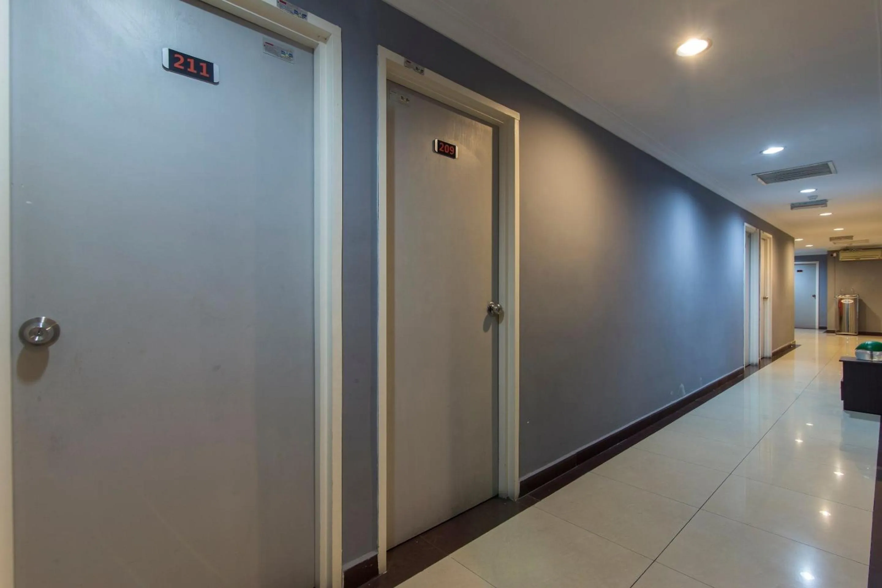 Lobby or reception in OYO 761 City Hotel