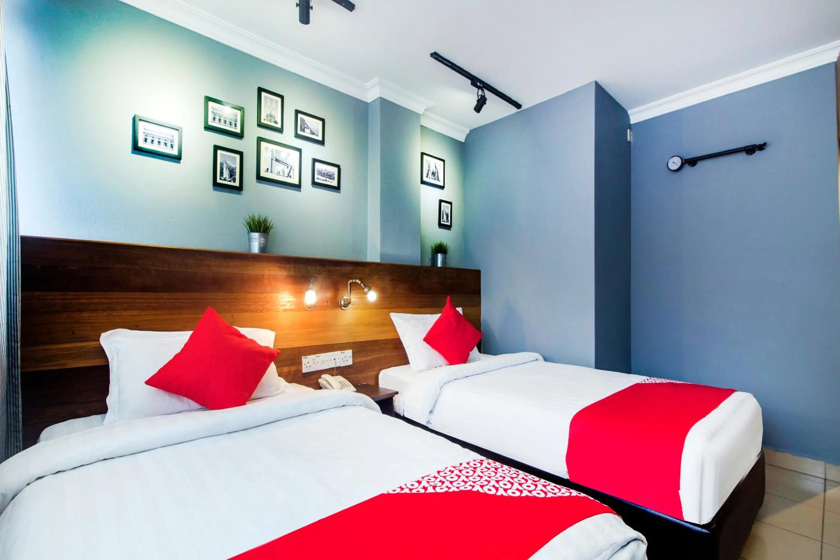 Bedroom, Bed in OYO 761 City Hotel