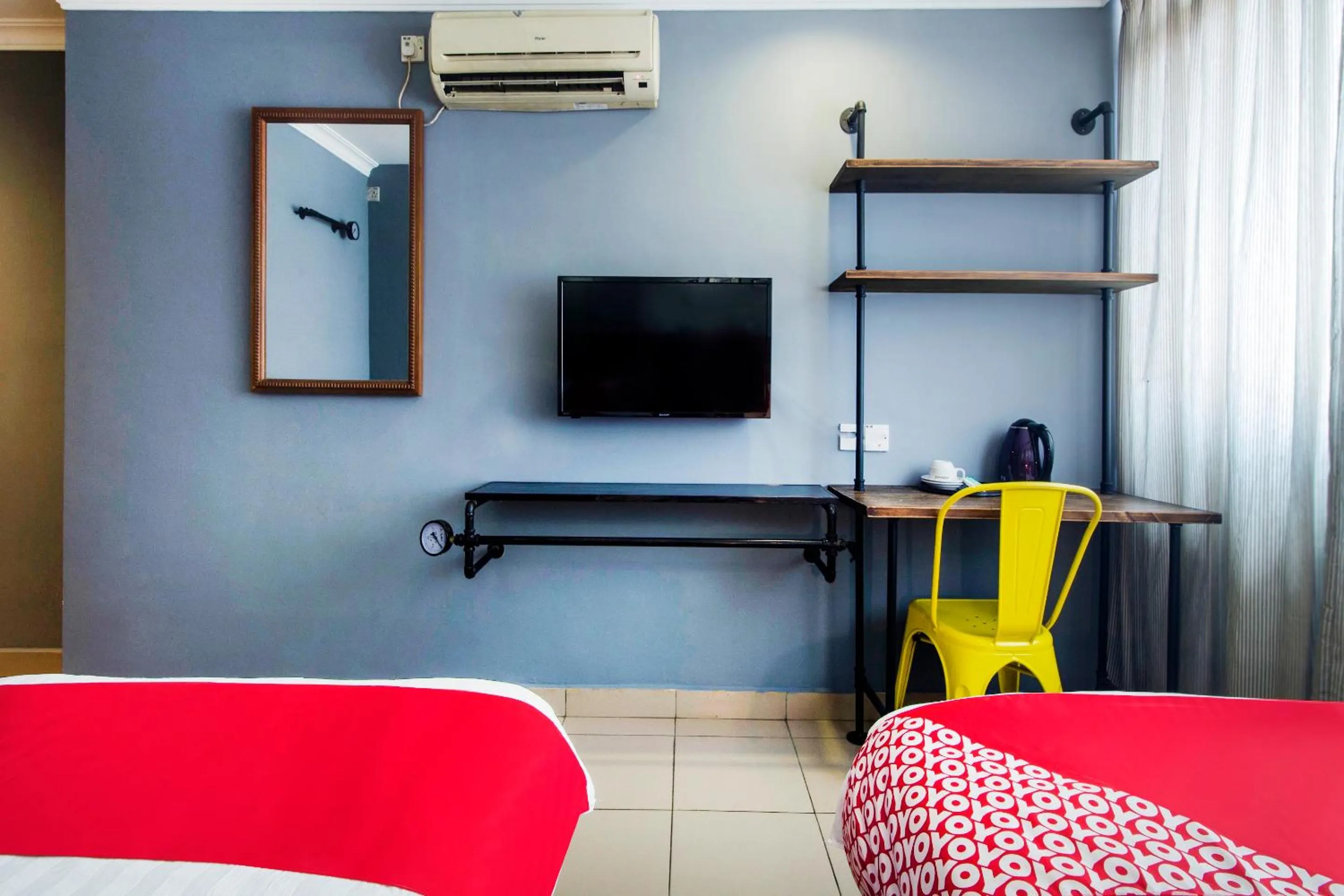 Bedroom, Bed in OYO 761 City Hotel