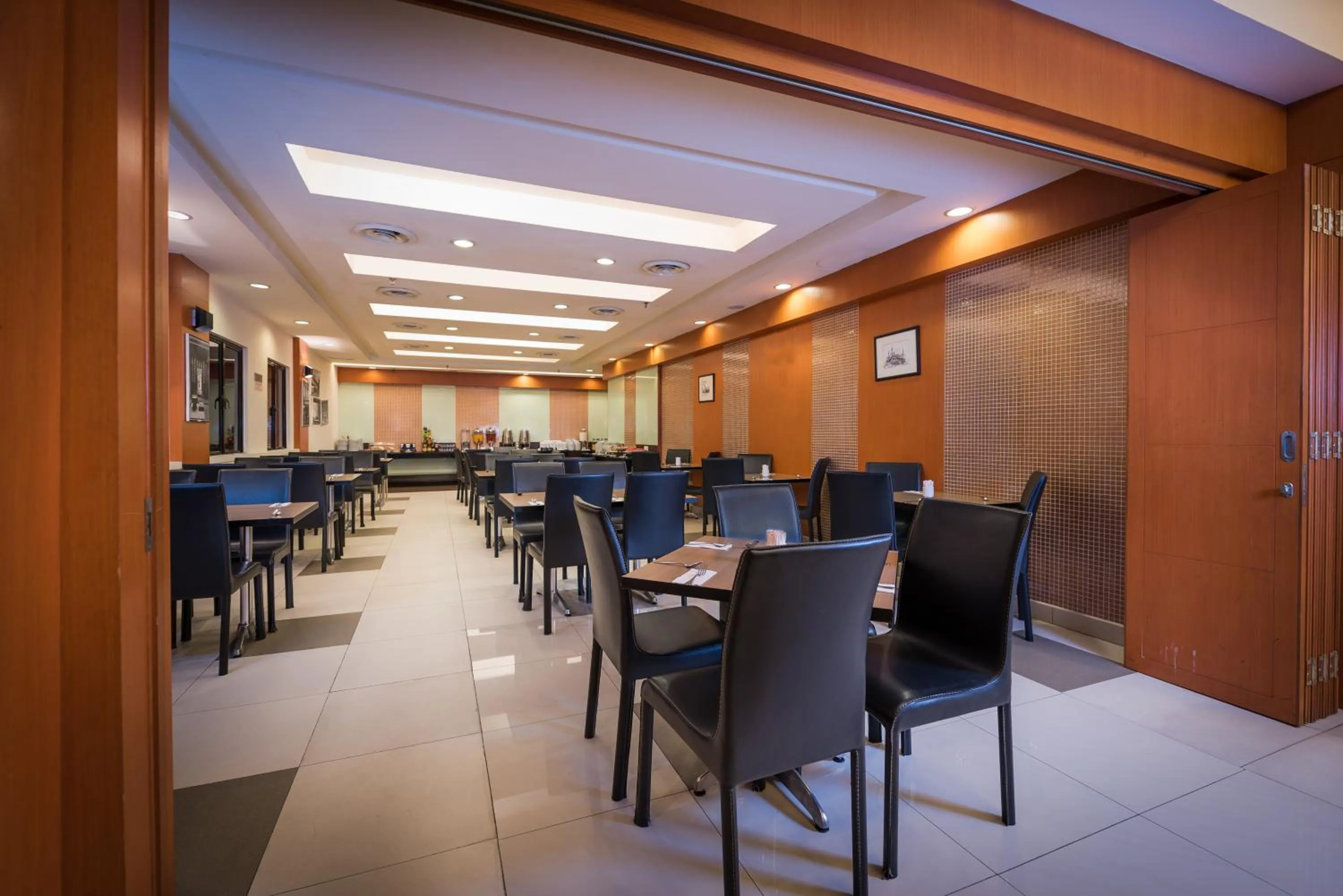 Restaurant/places to eat in Hotel Sentral Kuala Lumpur at KL Sentral Station