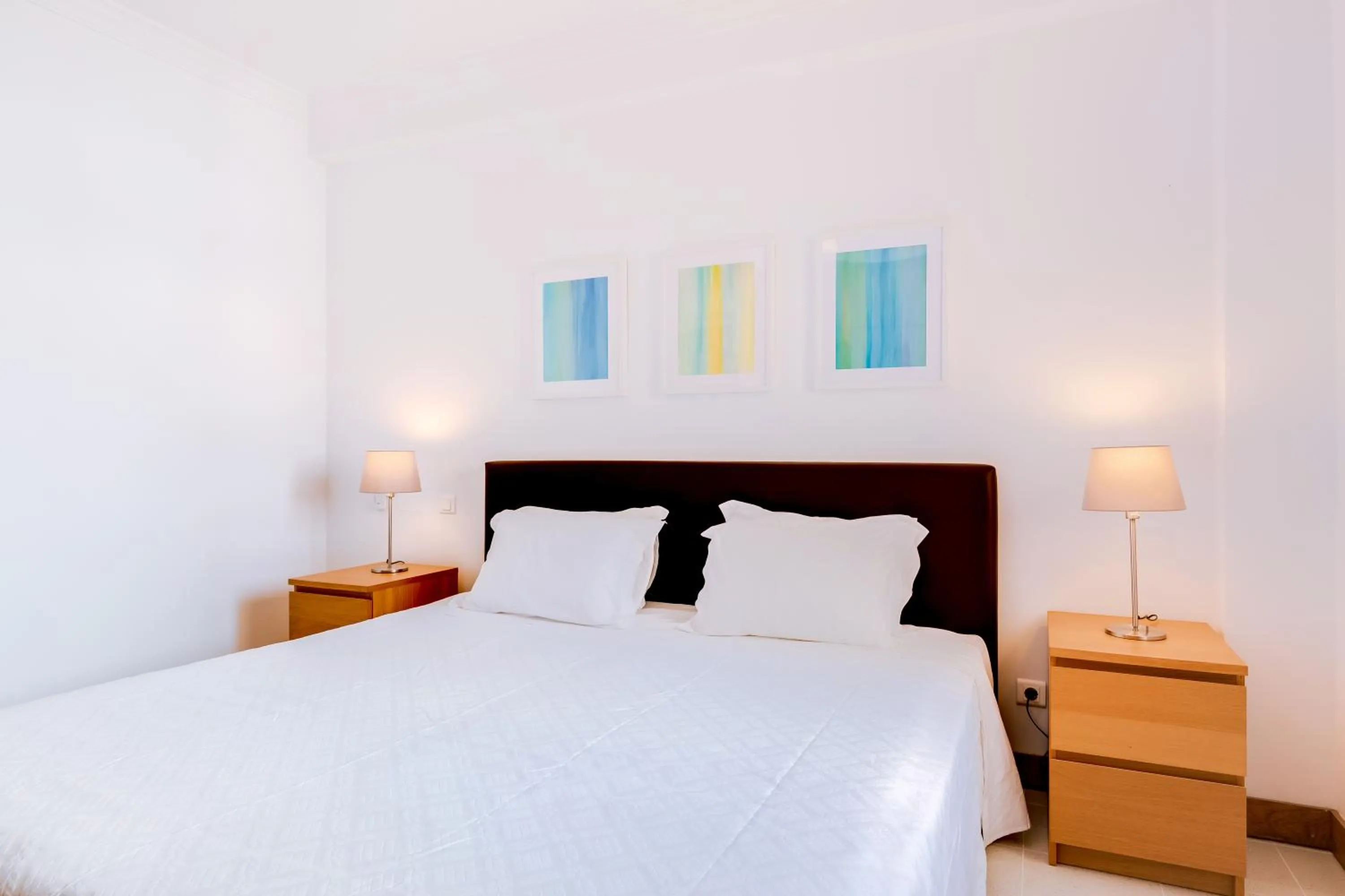 Bedroom, Bed in AL- Apartamentos Novos Vista Mar