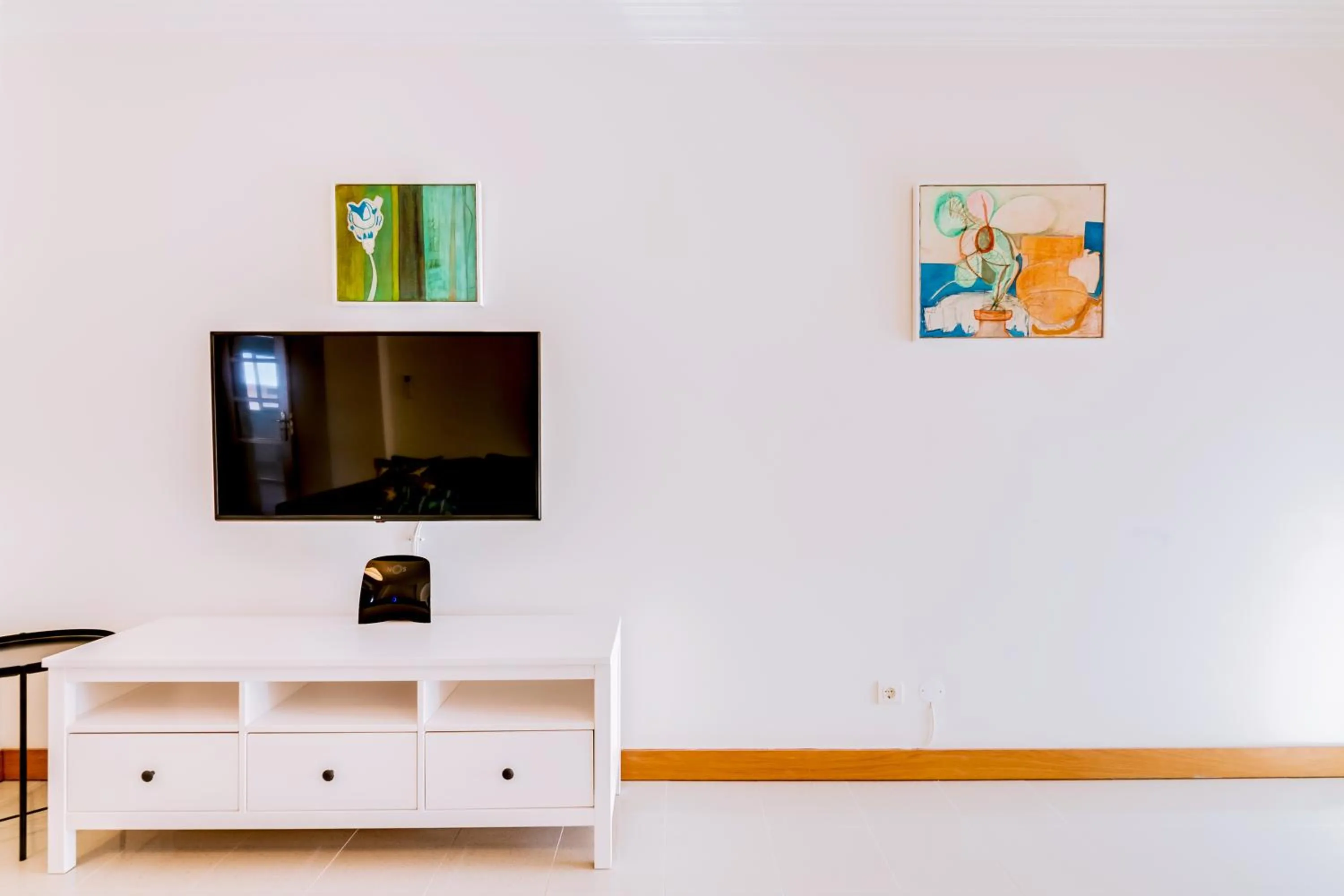 TV and multimedia in AL- Apartamentos Novos Vista Mar