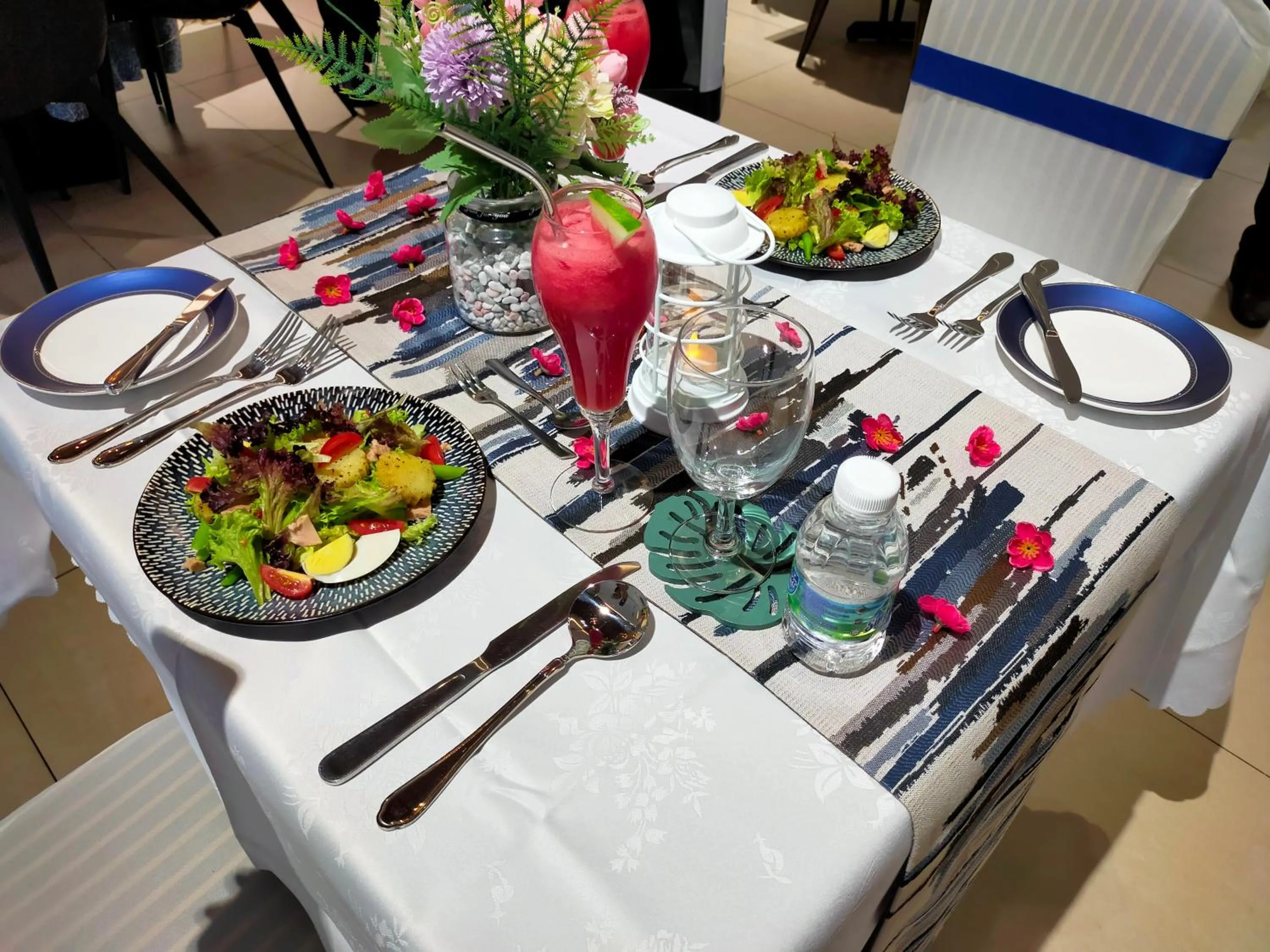 Restaurant/places to eat in Langkawi Seaview Hotel