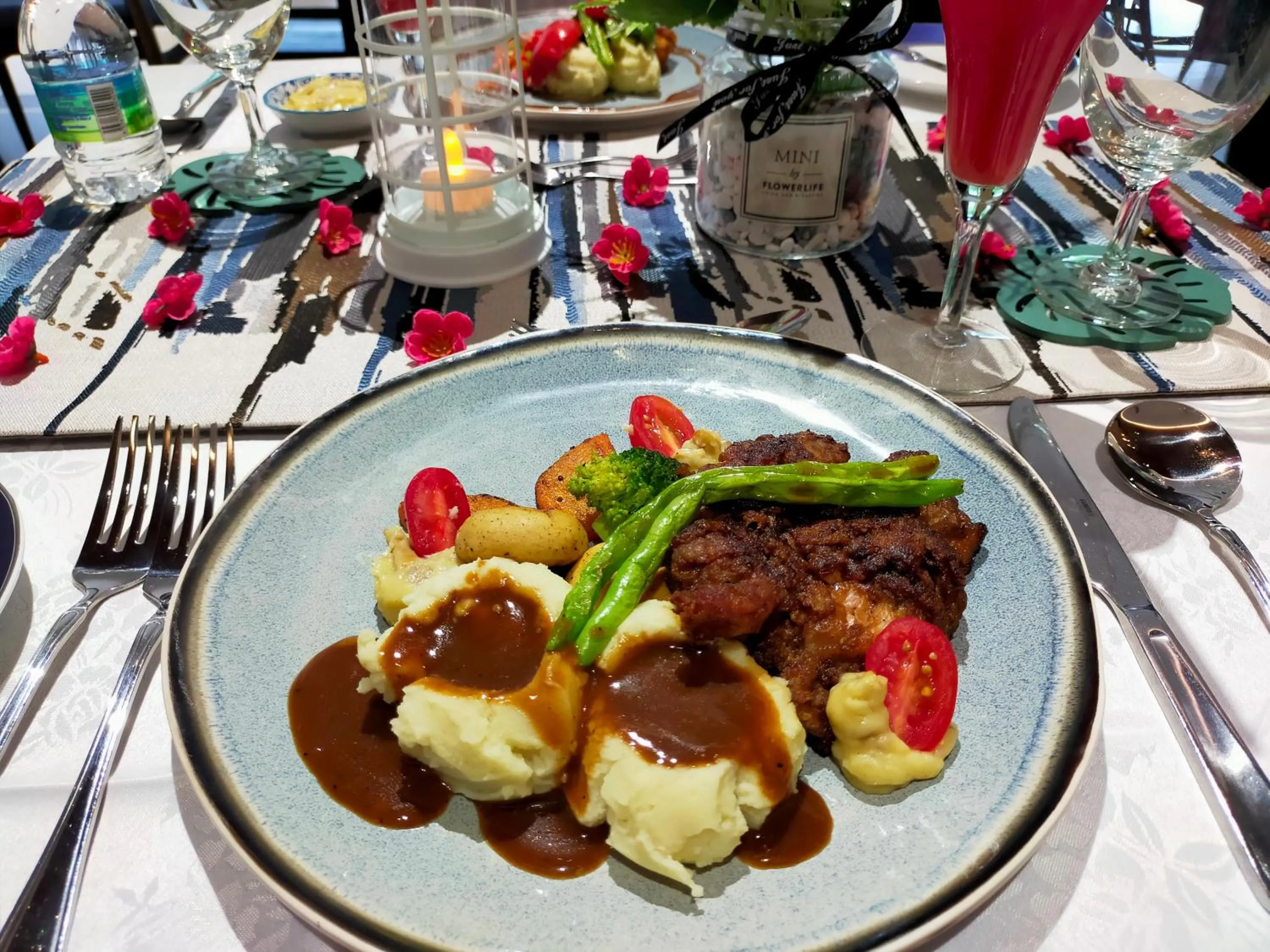 Restaurant/places to eat in Langkawi Seaview Hotel