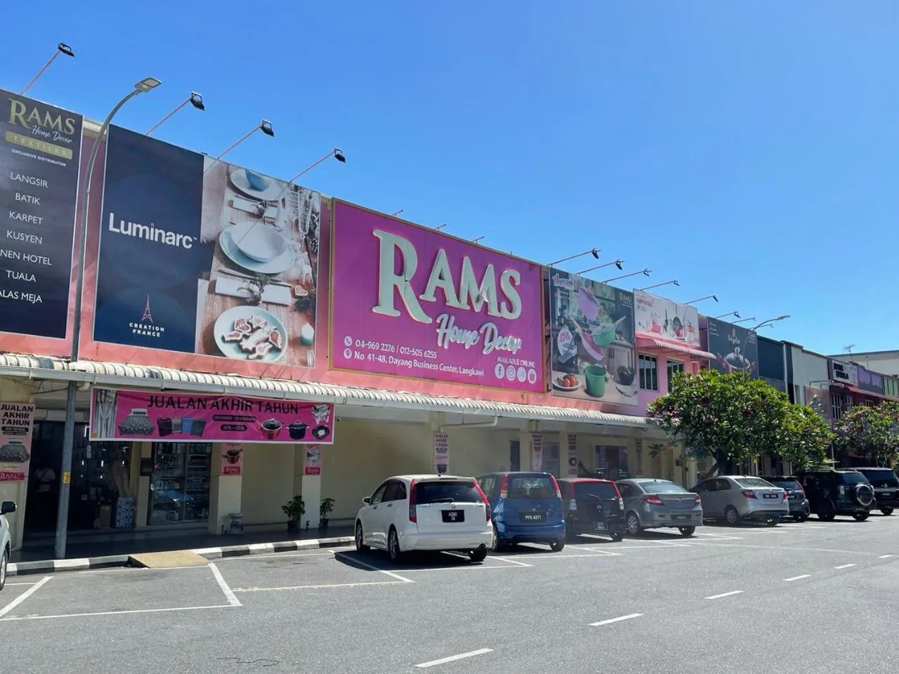 Area and facilities in Langkawi Seaview Hotel