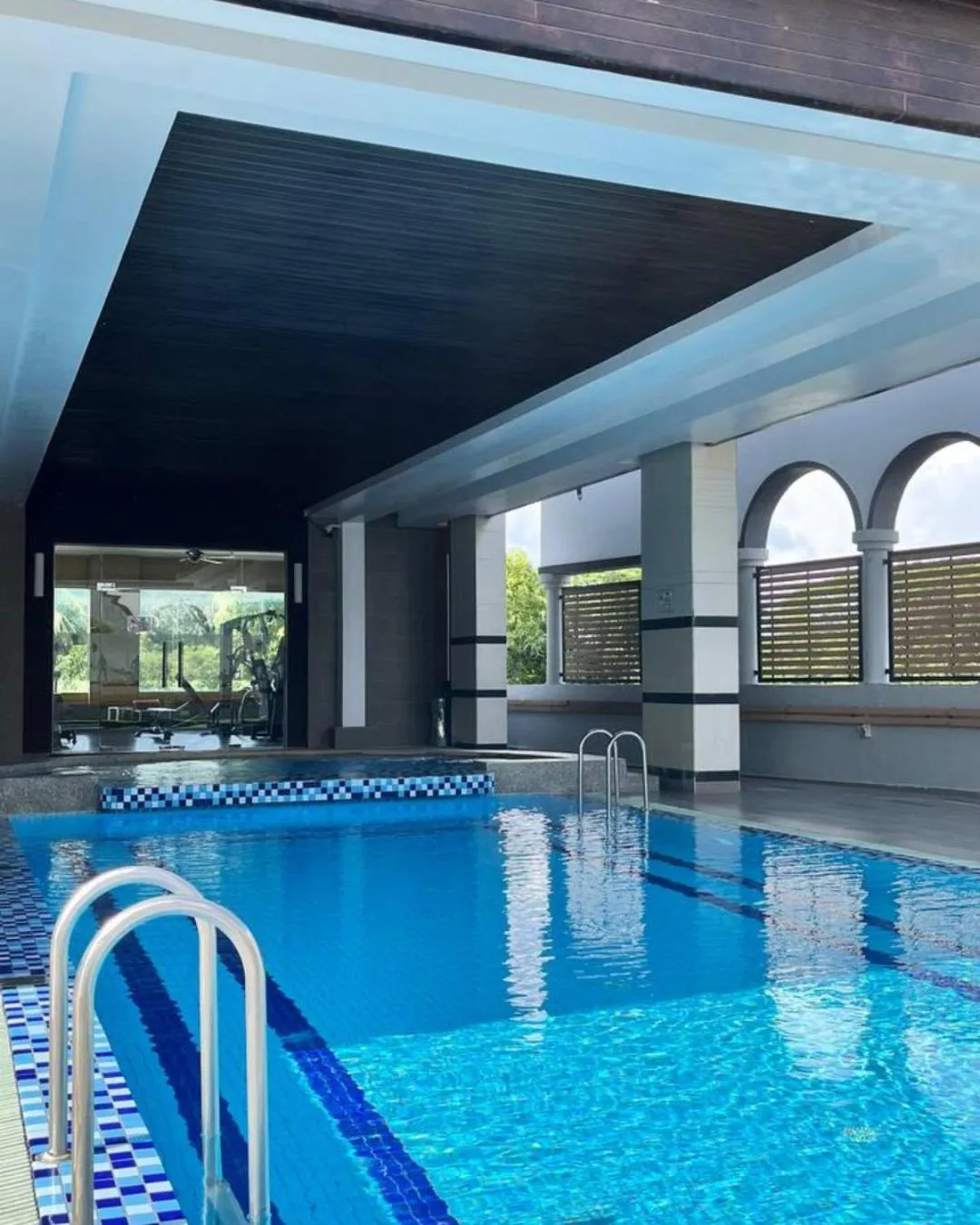 Swimming pool in Langkawi Seaview Hotel