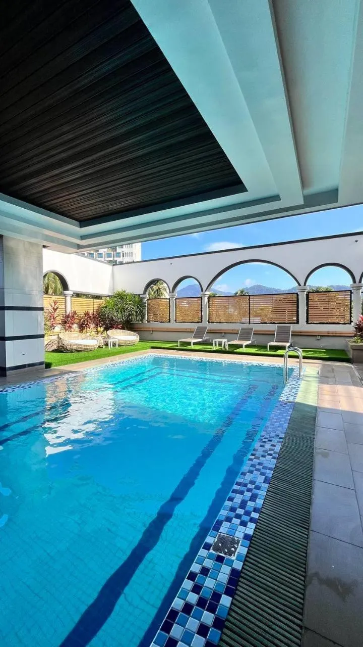 Swimming pool in Langkawi Seaview Hotel