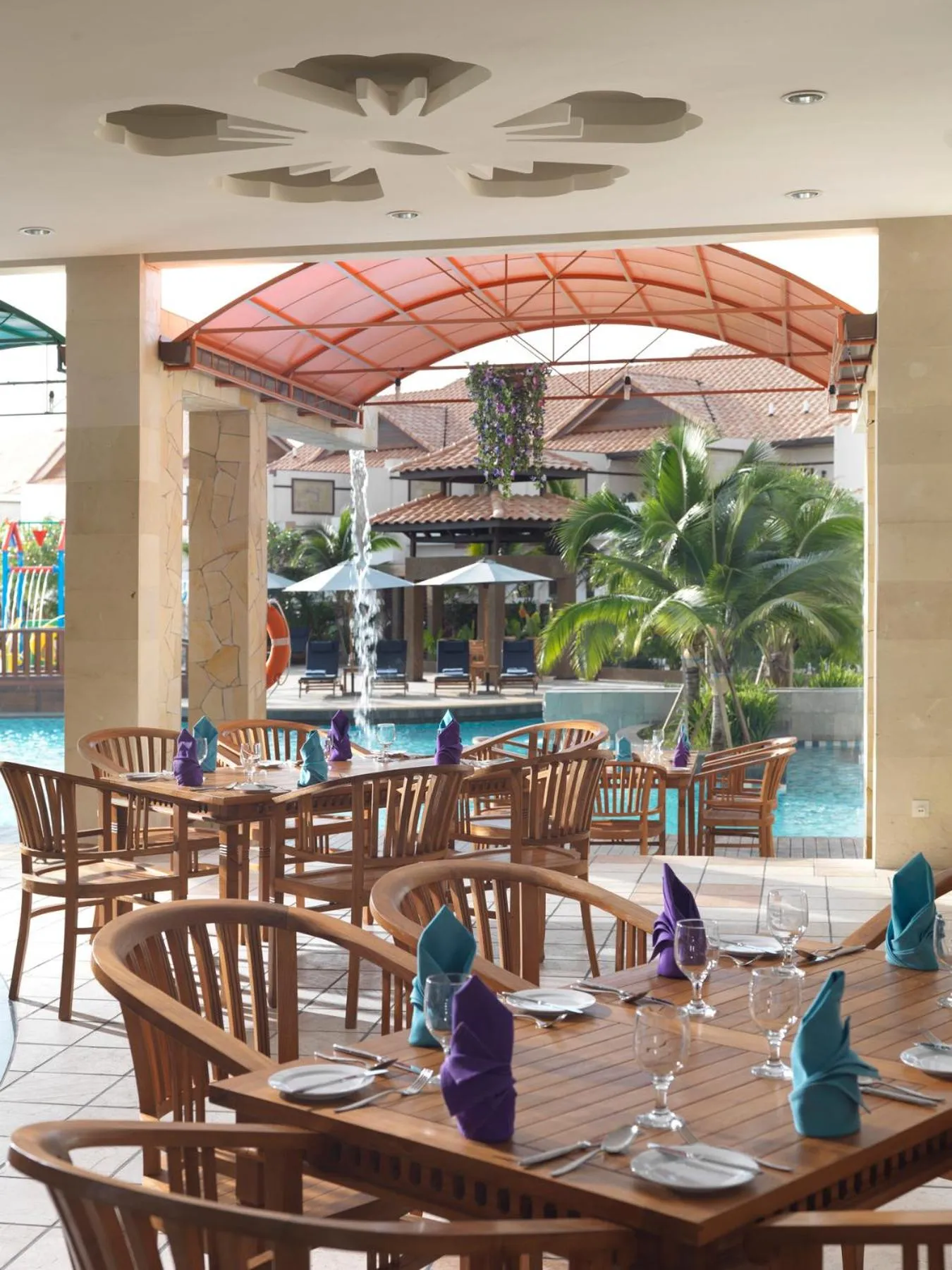 Restaurant/places to eat in Grand Lexis Port Dickson