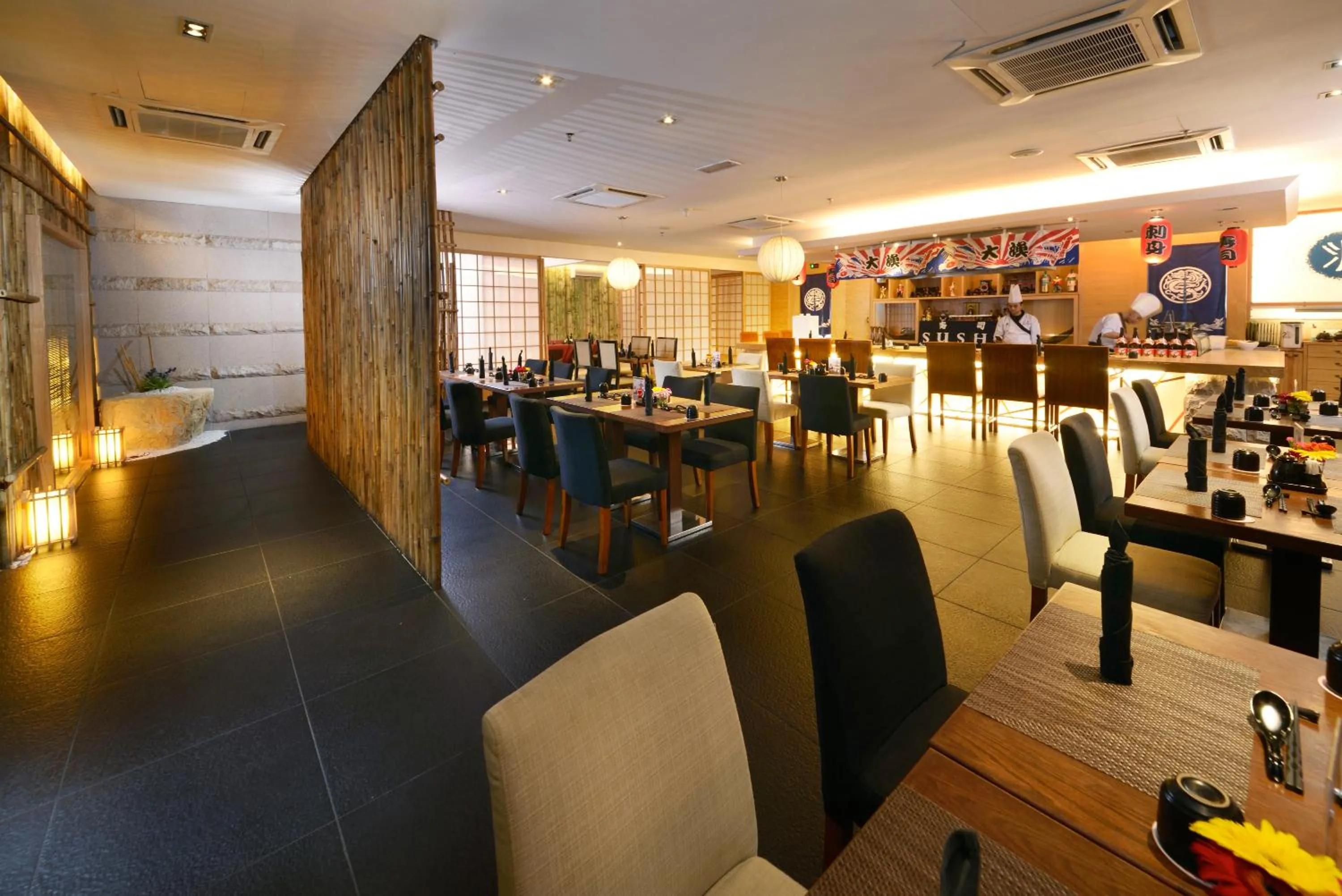 Restaurant/places to eat in Grand Lexis Port Dickson