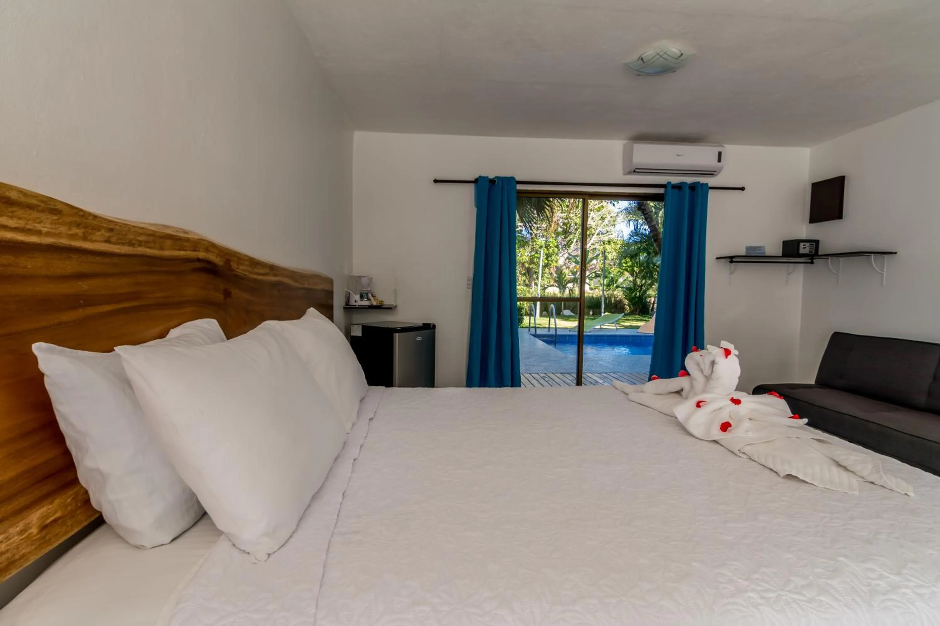 Bed in CLUB IBIZA - Party Hotel & Beach Club