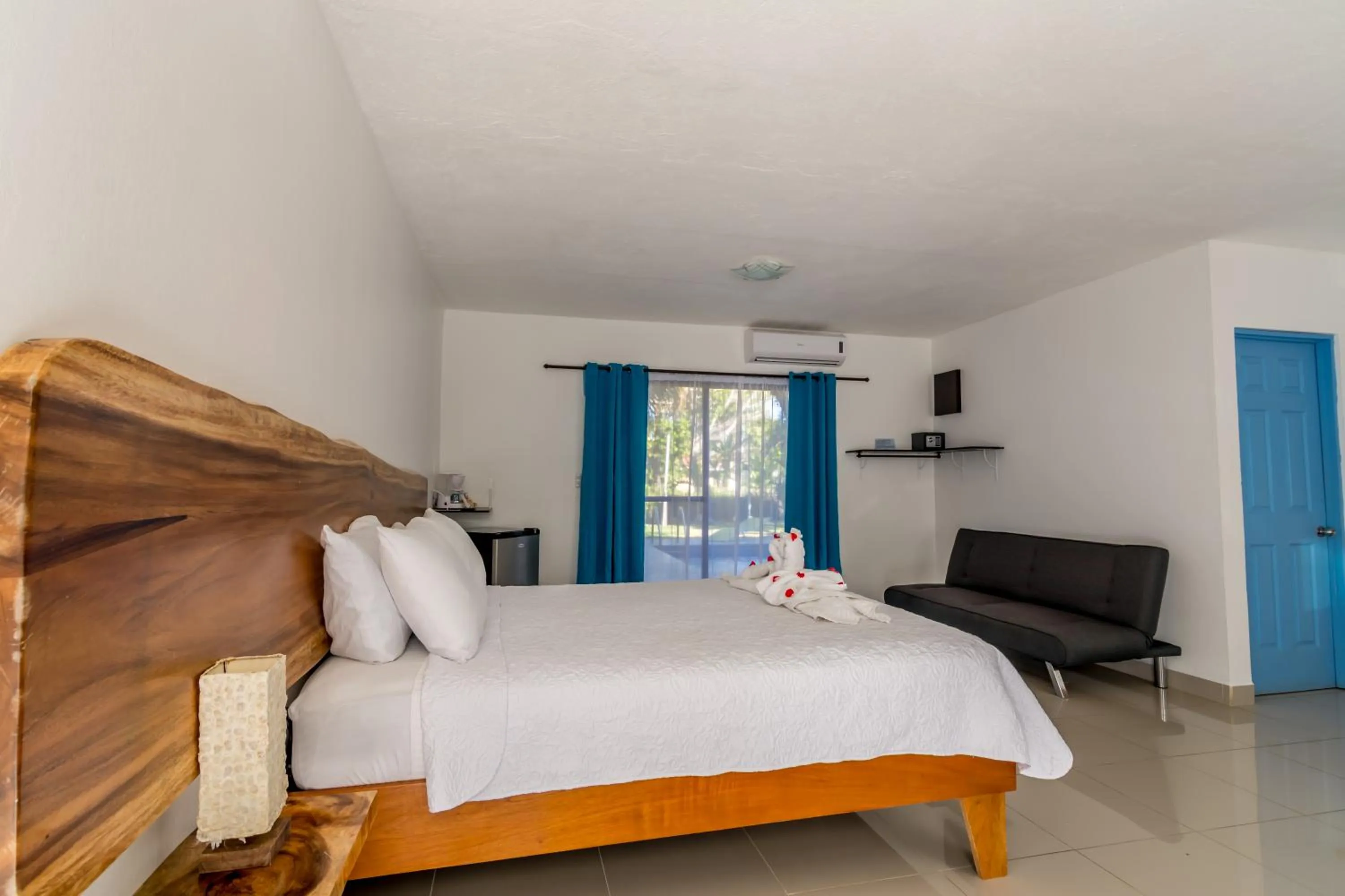 Bed in CLUB IBIZA - Party Hotel & Beach Club