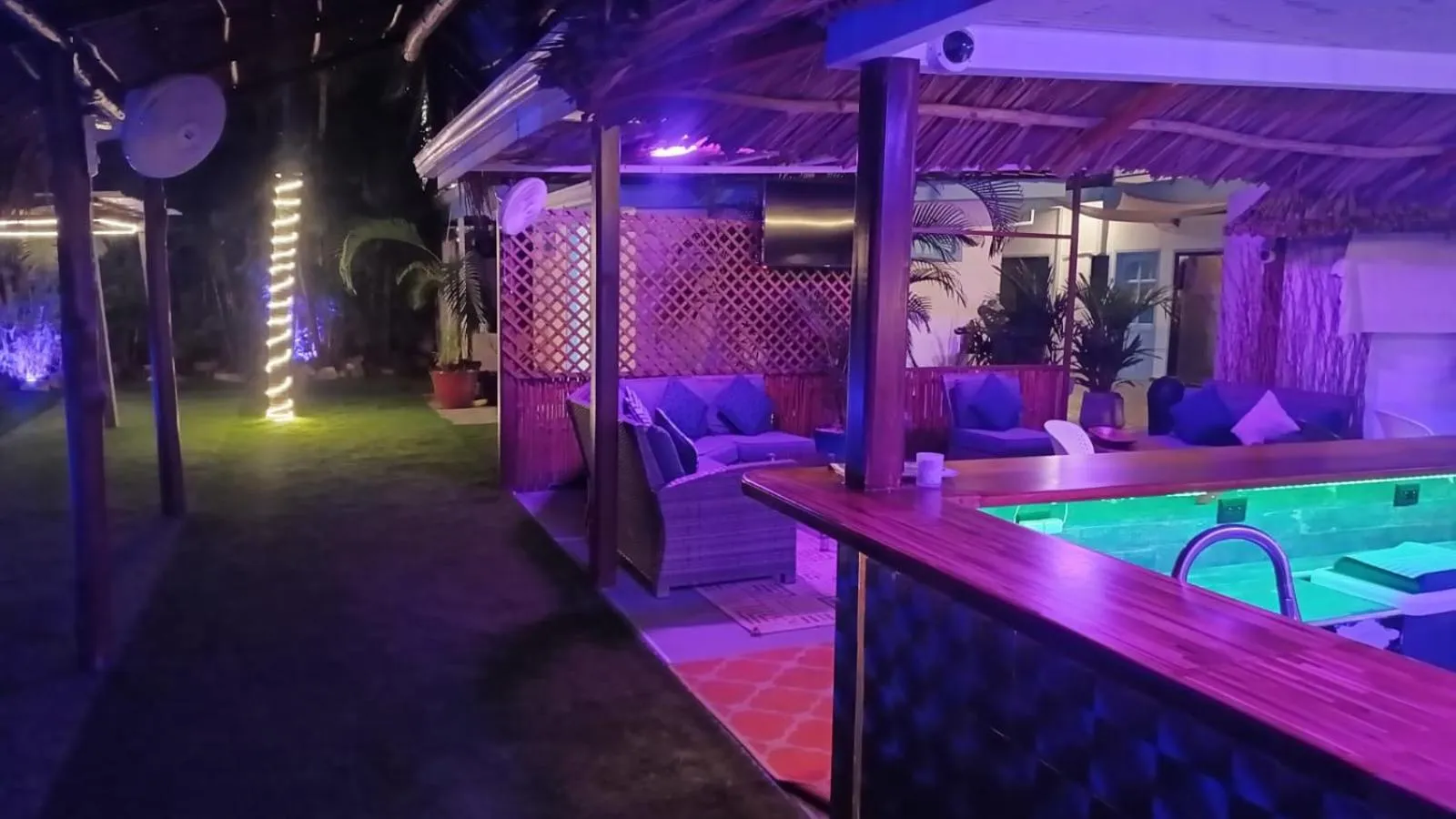 Restaurant/places to eat in CLUB IBIZA - Party Hotel & Beach Club