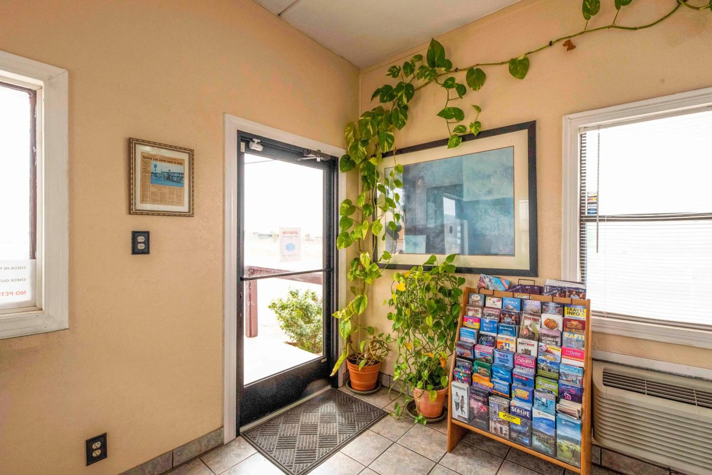 Lobby or reception in Oyo Hotel Odessa TX, East Business 20