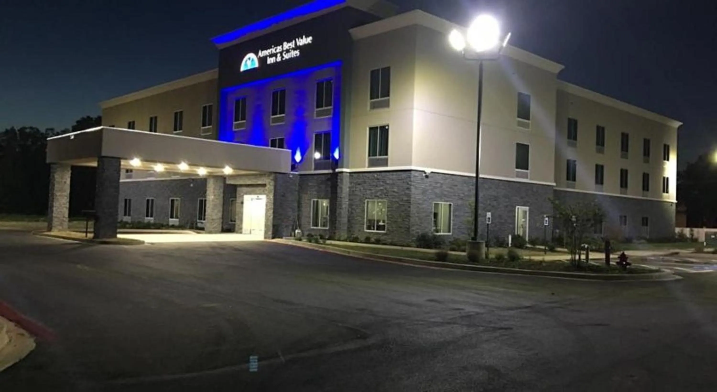 Facade/entrance in Americas Best Value Inn & Suites