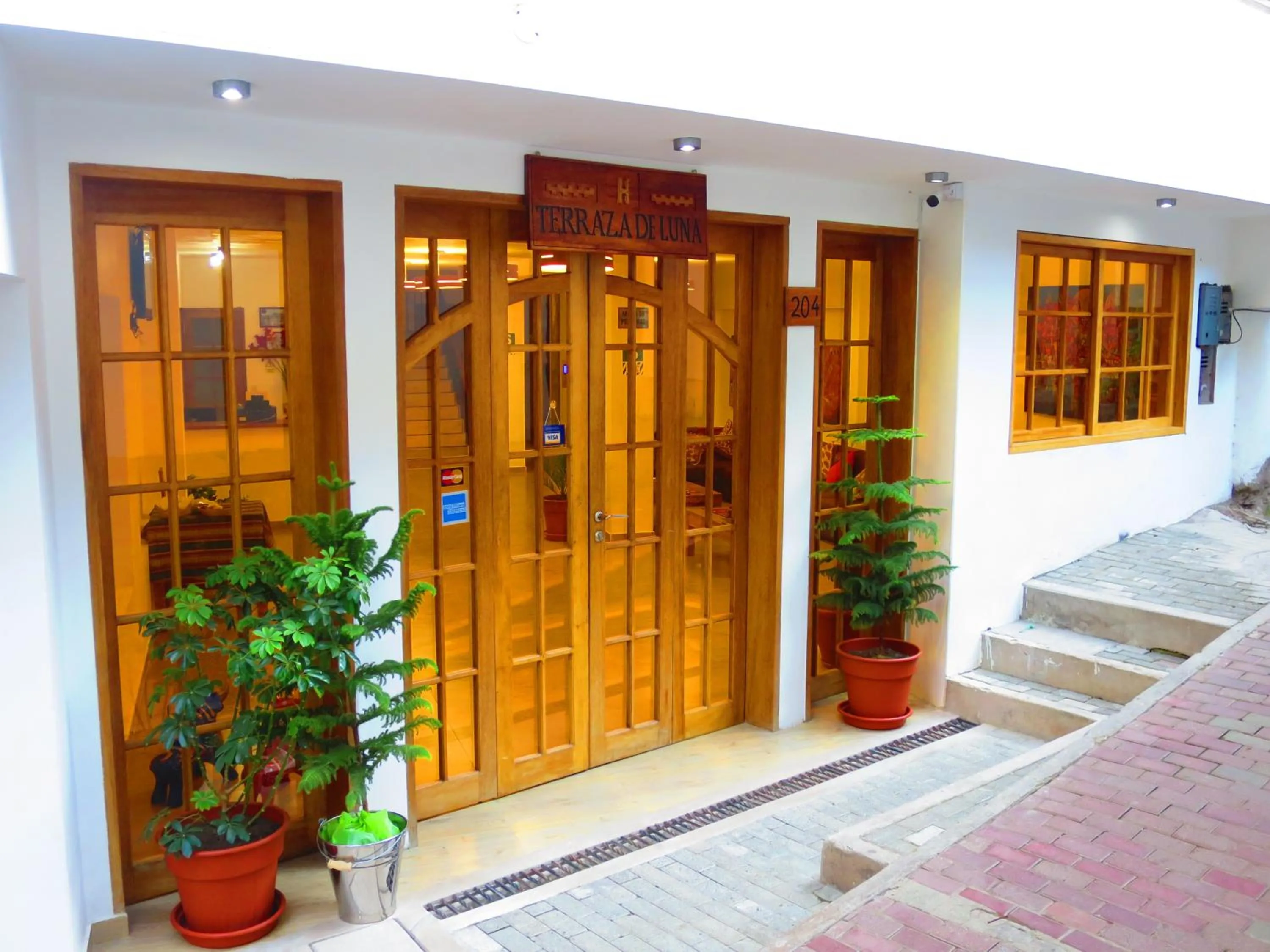 Facade/entrance in Terraza de Luna