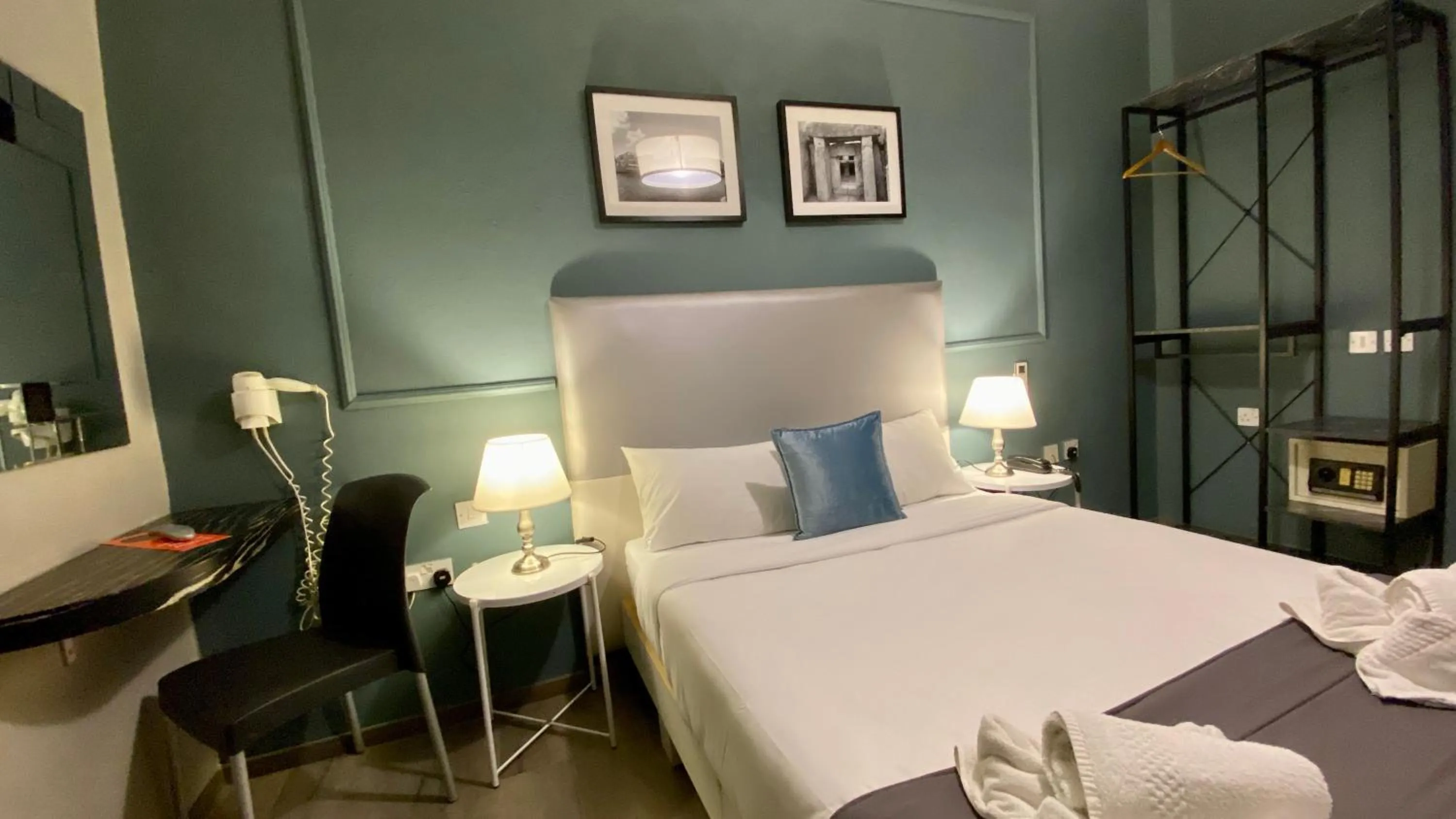 Bed in Sliema Marina Hotel