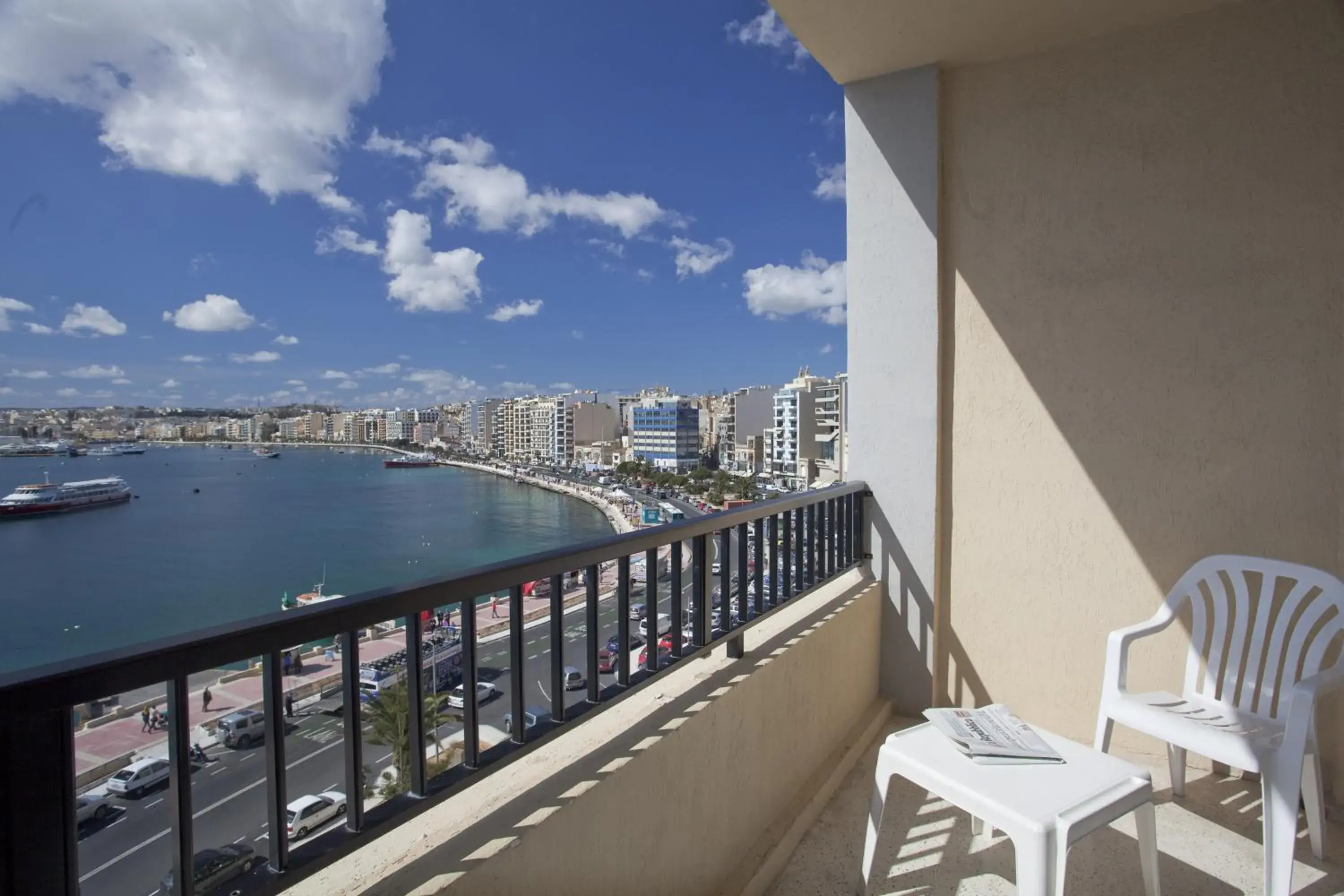 Superior Twin Room with Sea View in Sliema Marina Hotel Superior Twin Room with Sea View in Sliema Marina Hotel