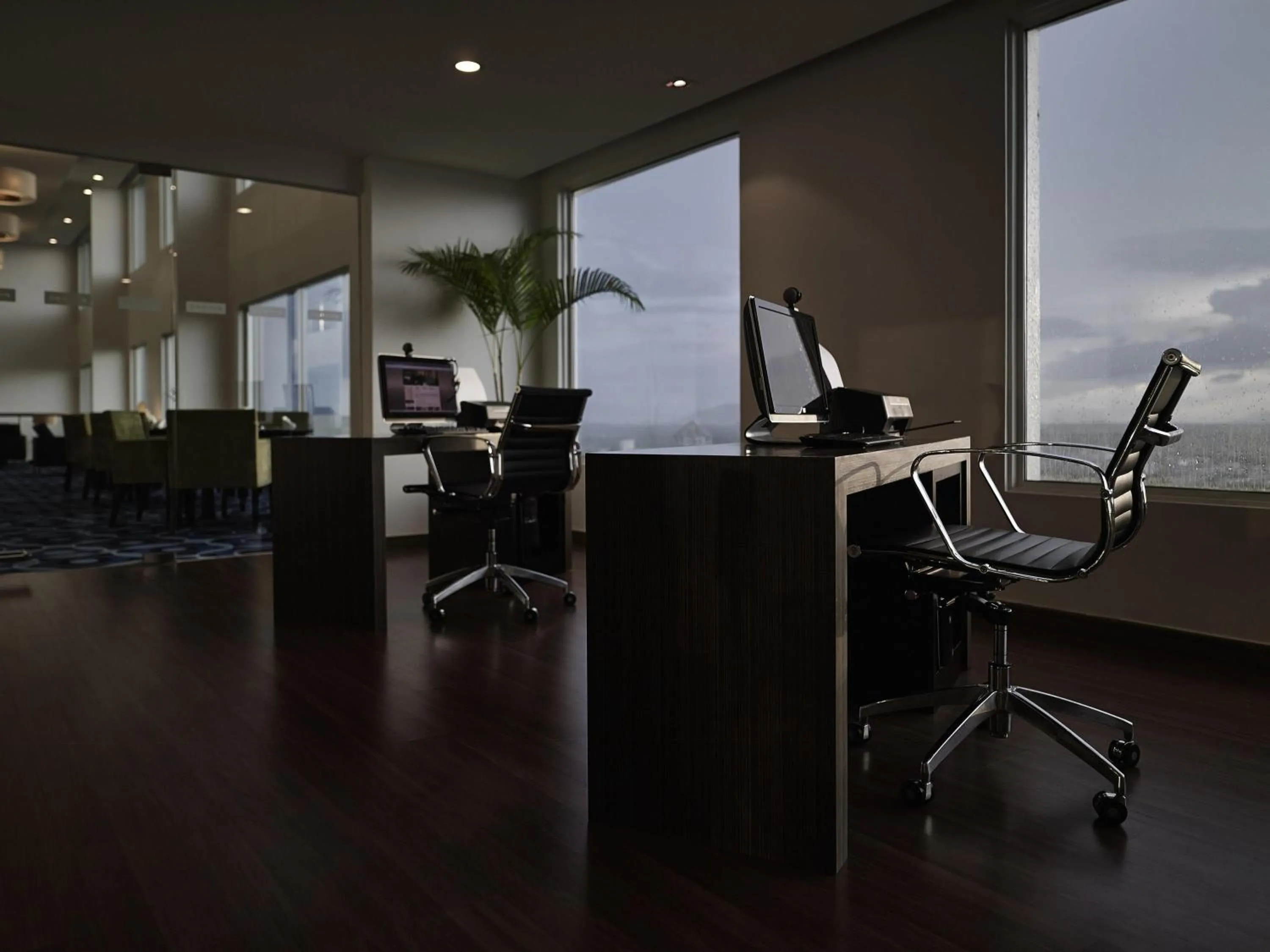 Lounge or bar in Pullman Kuching