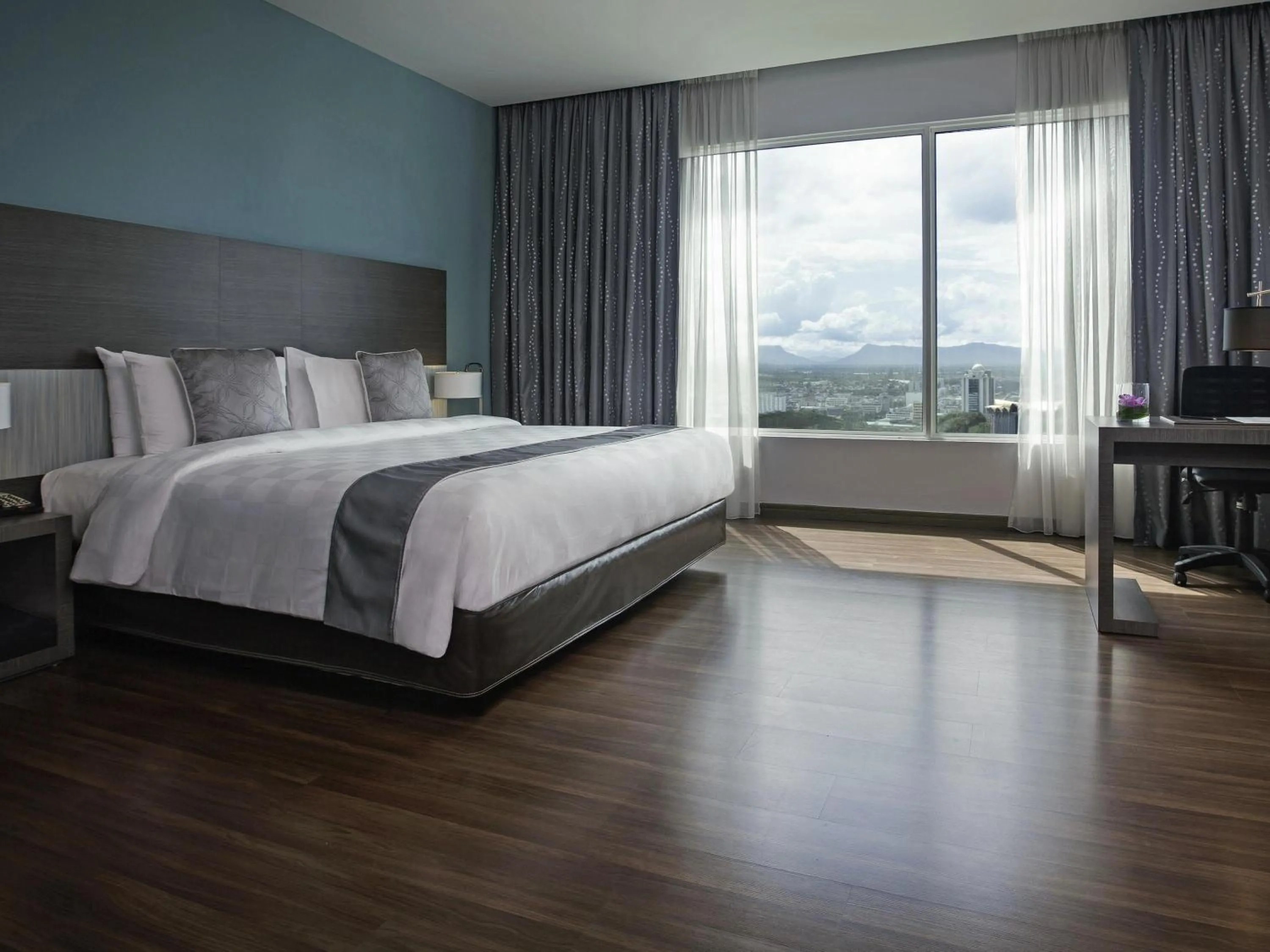 Bedroom, Bed in Pullman Kuching