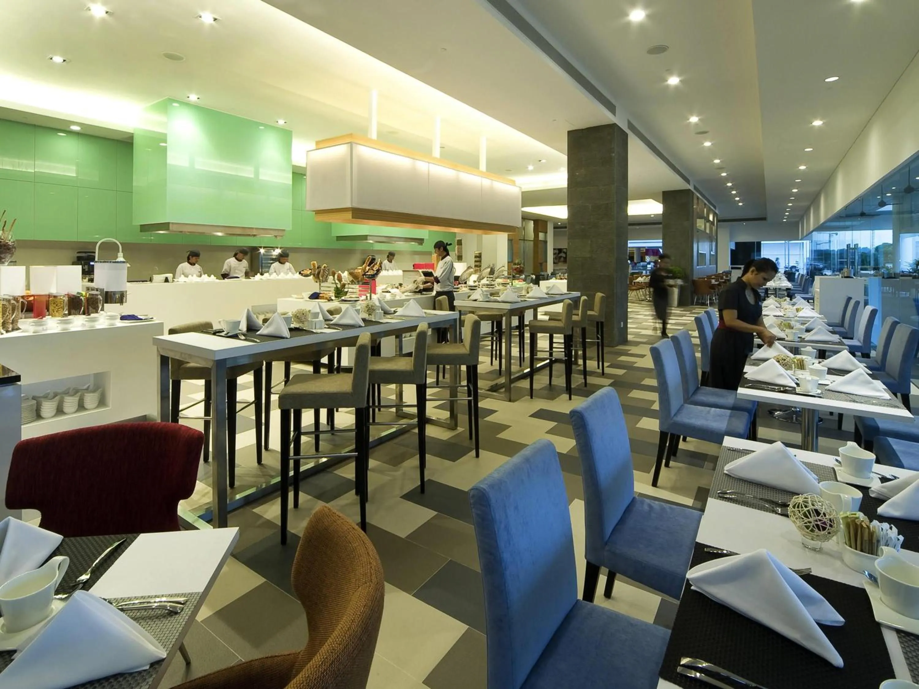 Restaurant/places to eat in Pullman Kuching