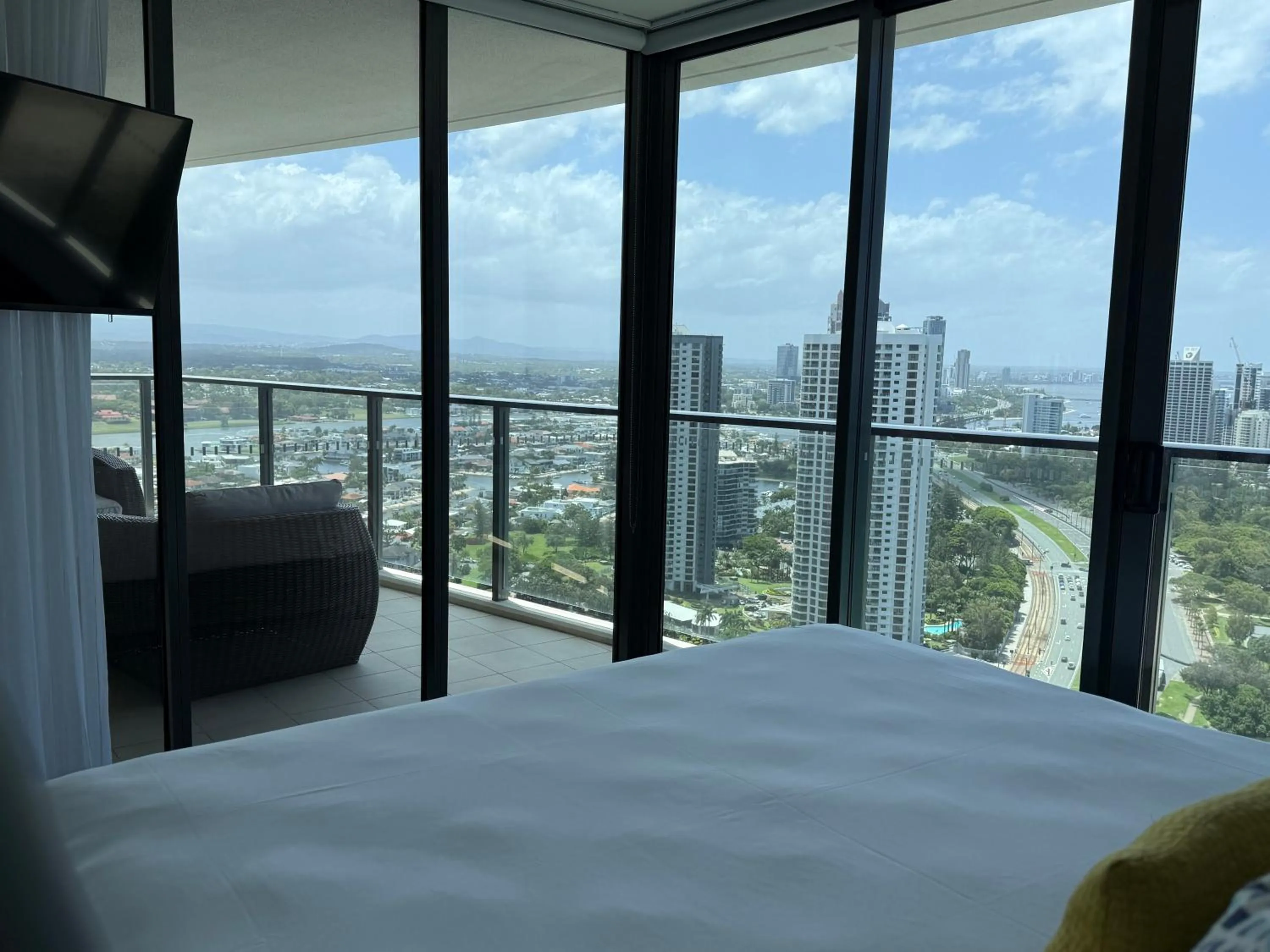 Bedroom, Bed in Rhapsody Resort - Official