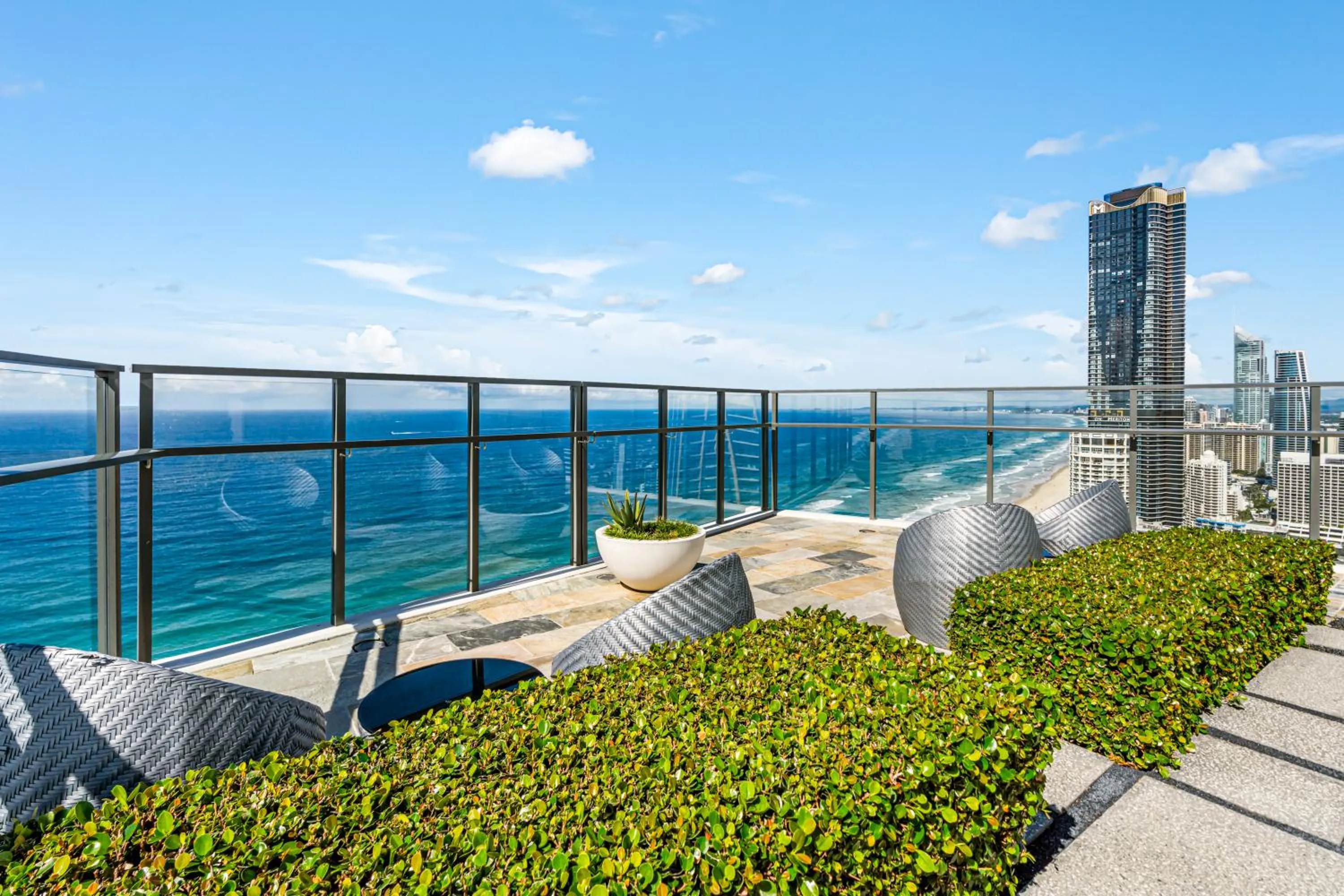 Garden in Rhapsody Resort - Official