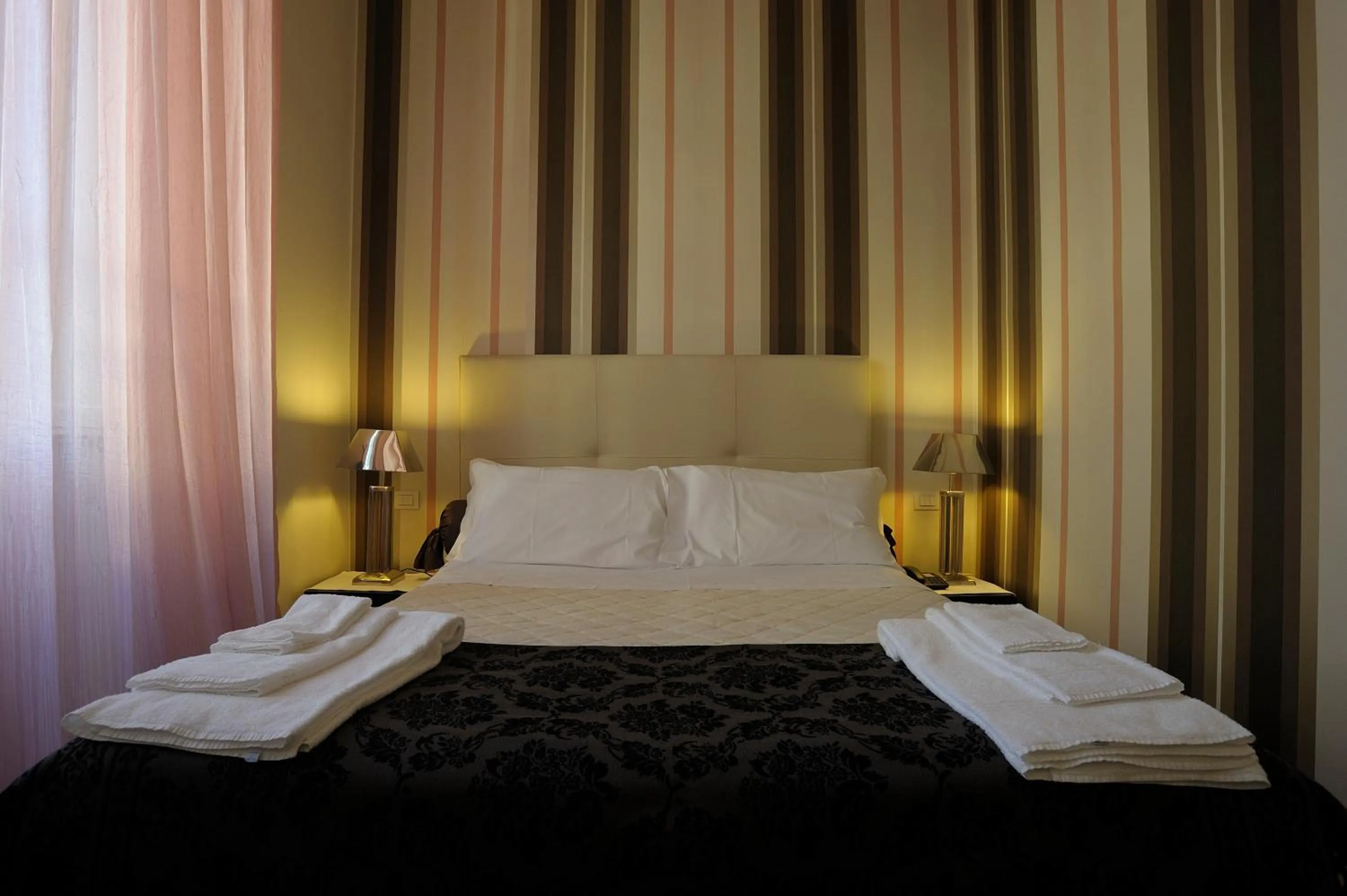 Bed in Luxury B&B La Dimora Degli Angeli