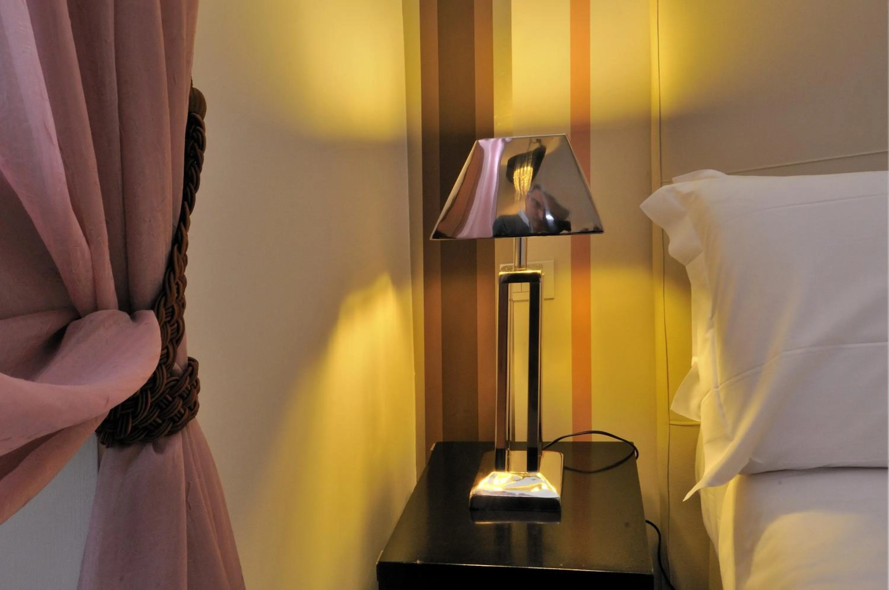 Decorative detail, Bed in Luxury B&B La Dimora Degli Angeli