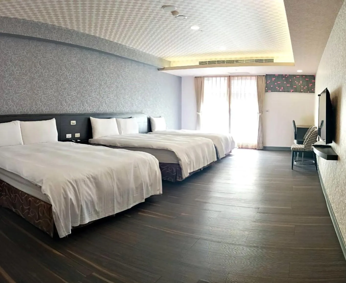 Photo of the whole room, Bed in Crystal Hotel