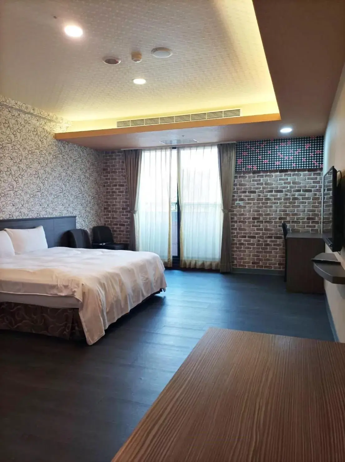 Standard Double Room in Crystal Hotel Standard Double Room in Crystal Hotel