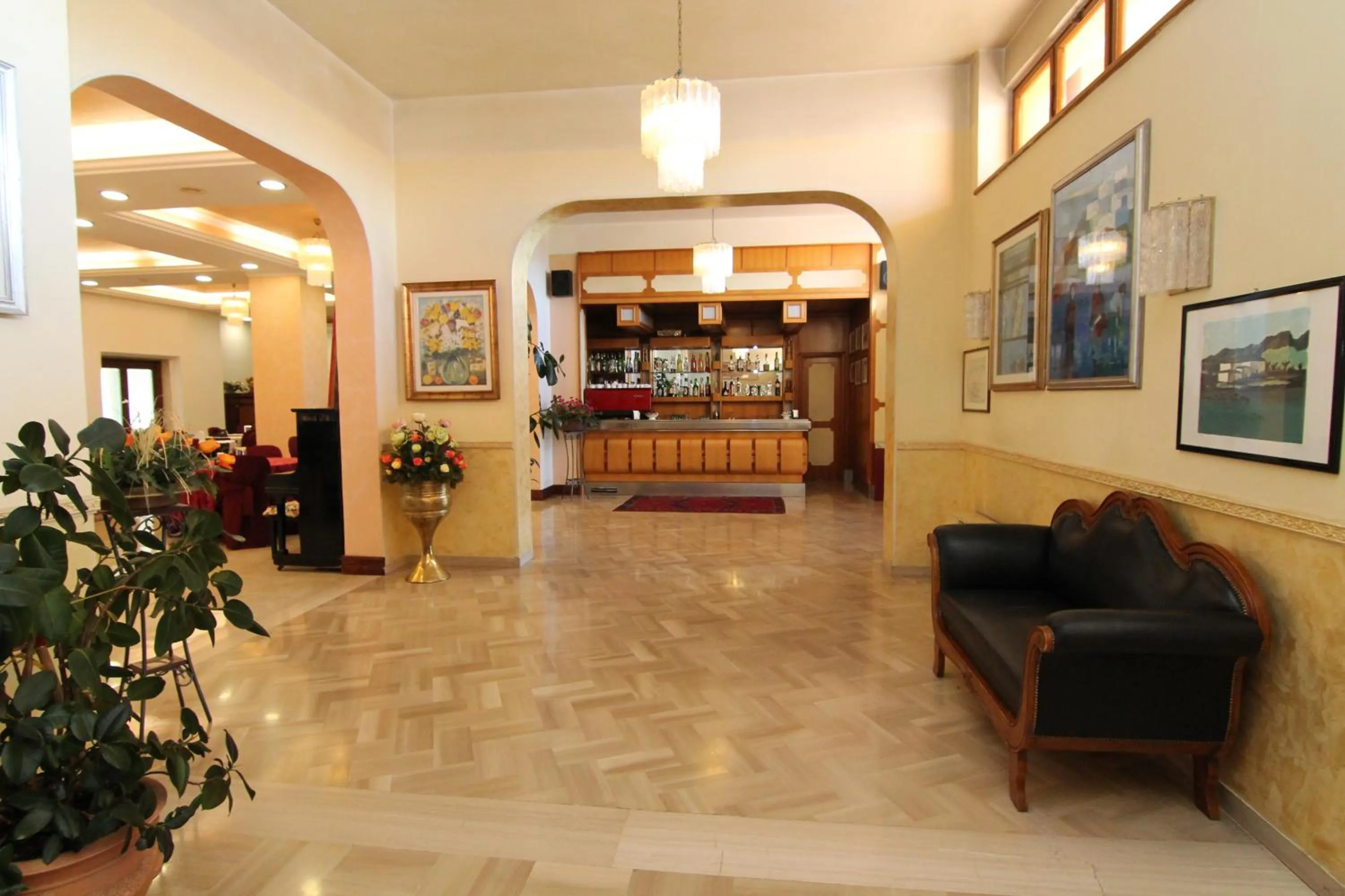 Lounge or bar in FILIPPONE HOTEL&RISTORANTE