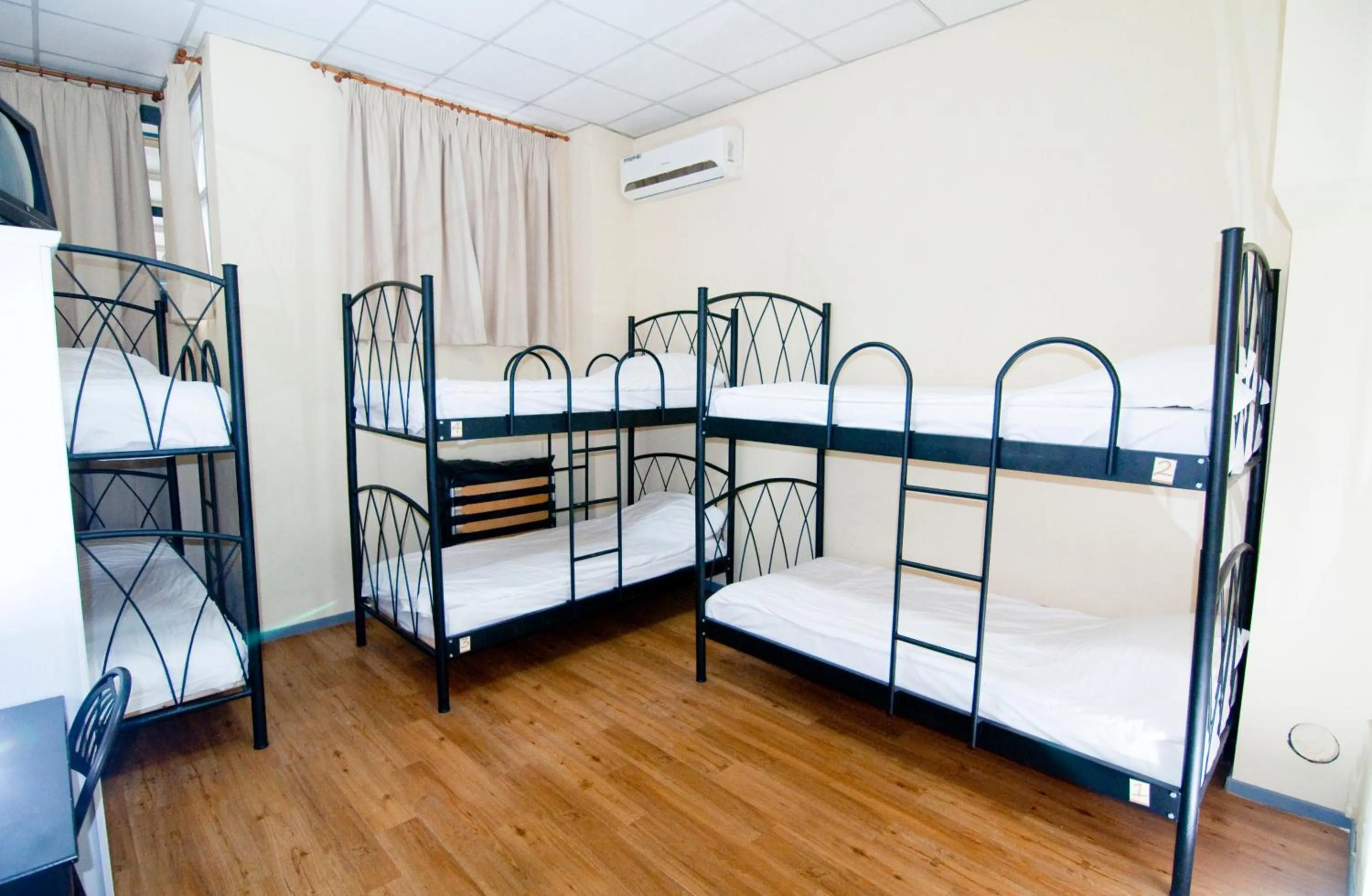 Bed in RentRooms Thessaloniki