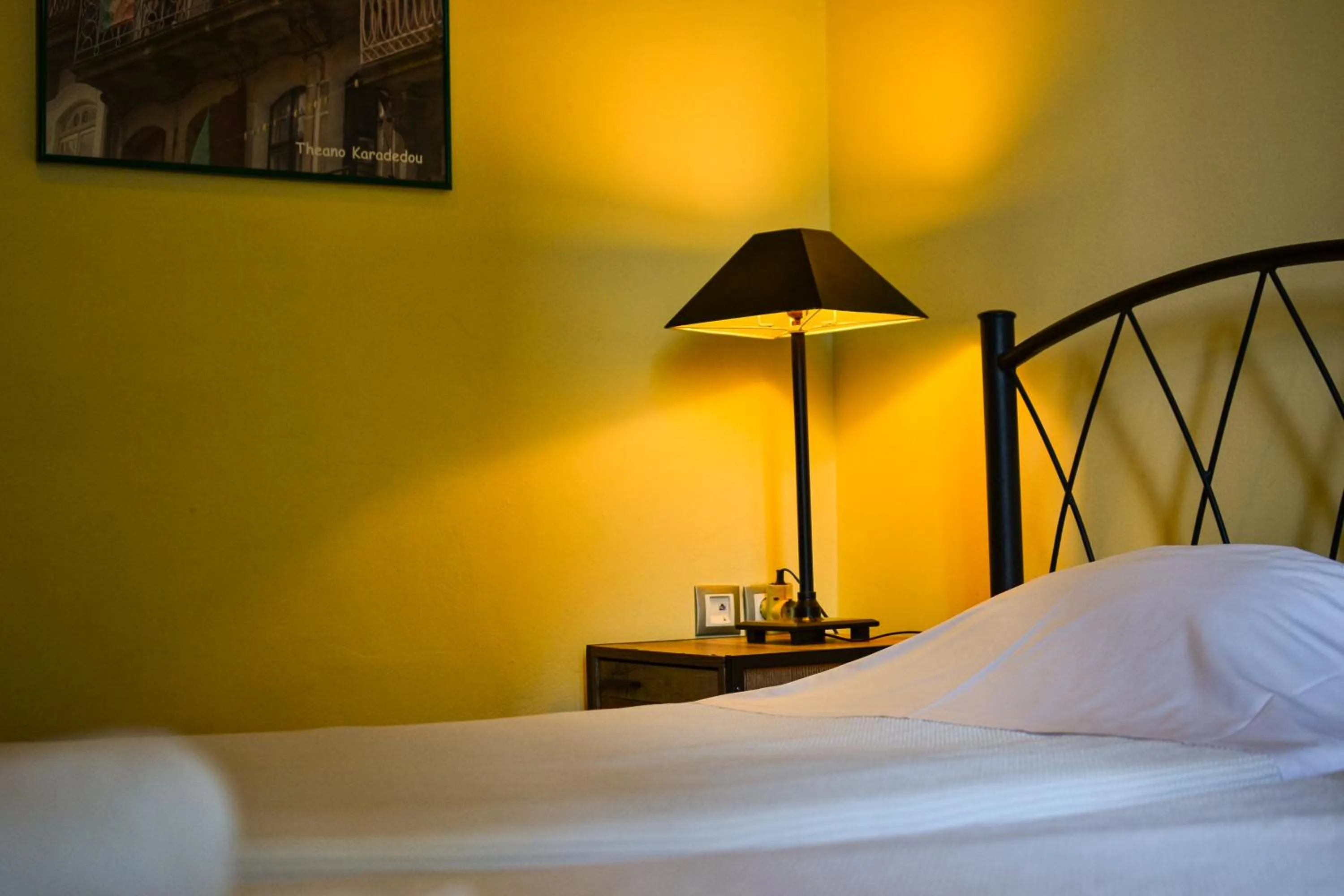 Decorative detail, Bed in RentRooms Thessaloniki