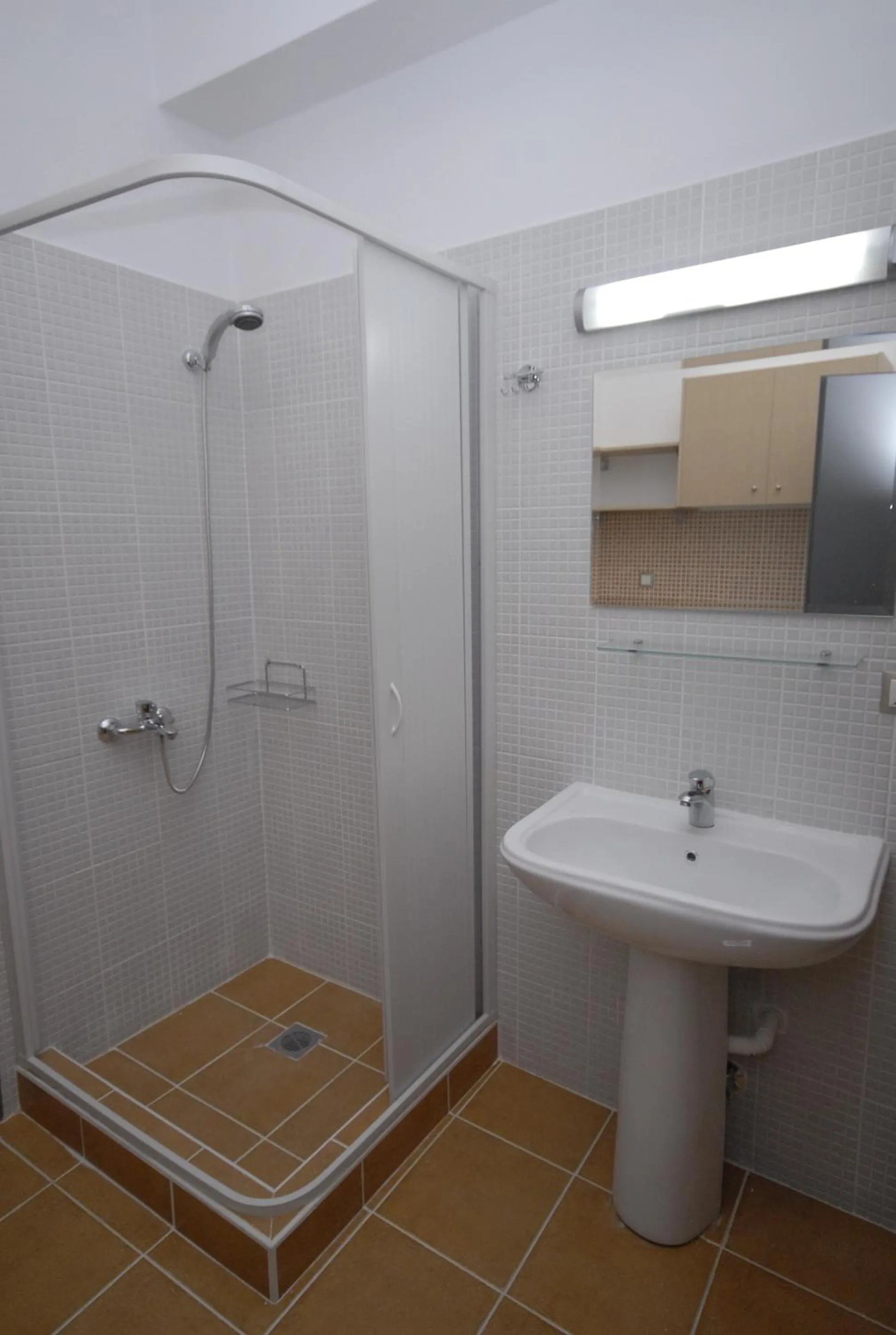 Toilet in RentRooms Thessaloniki