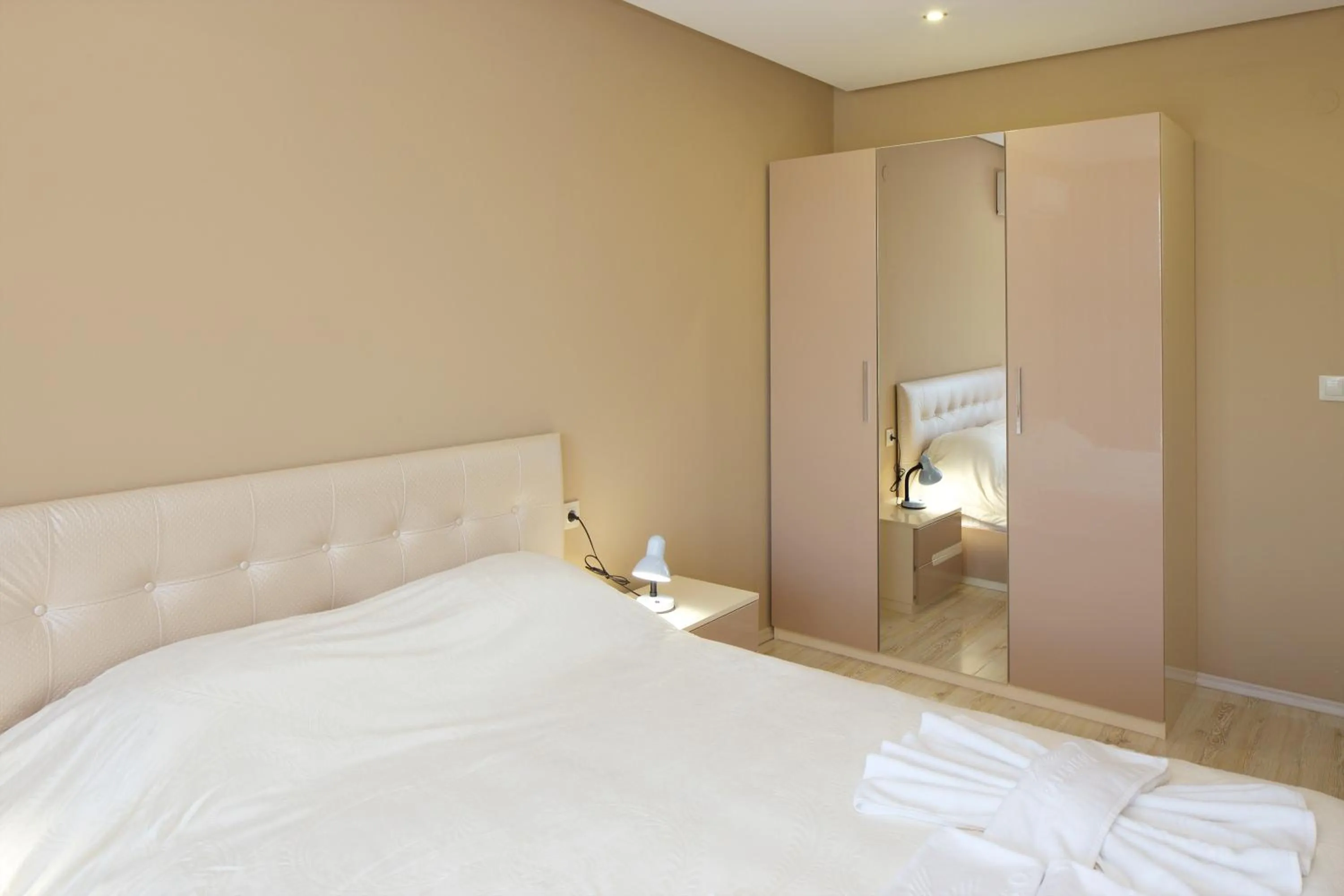 Bedroom, Bed in Aparthotel Paradiso