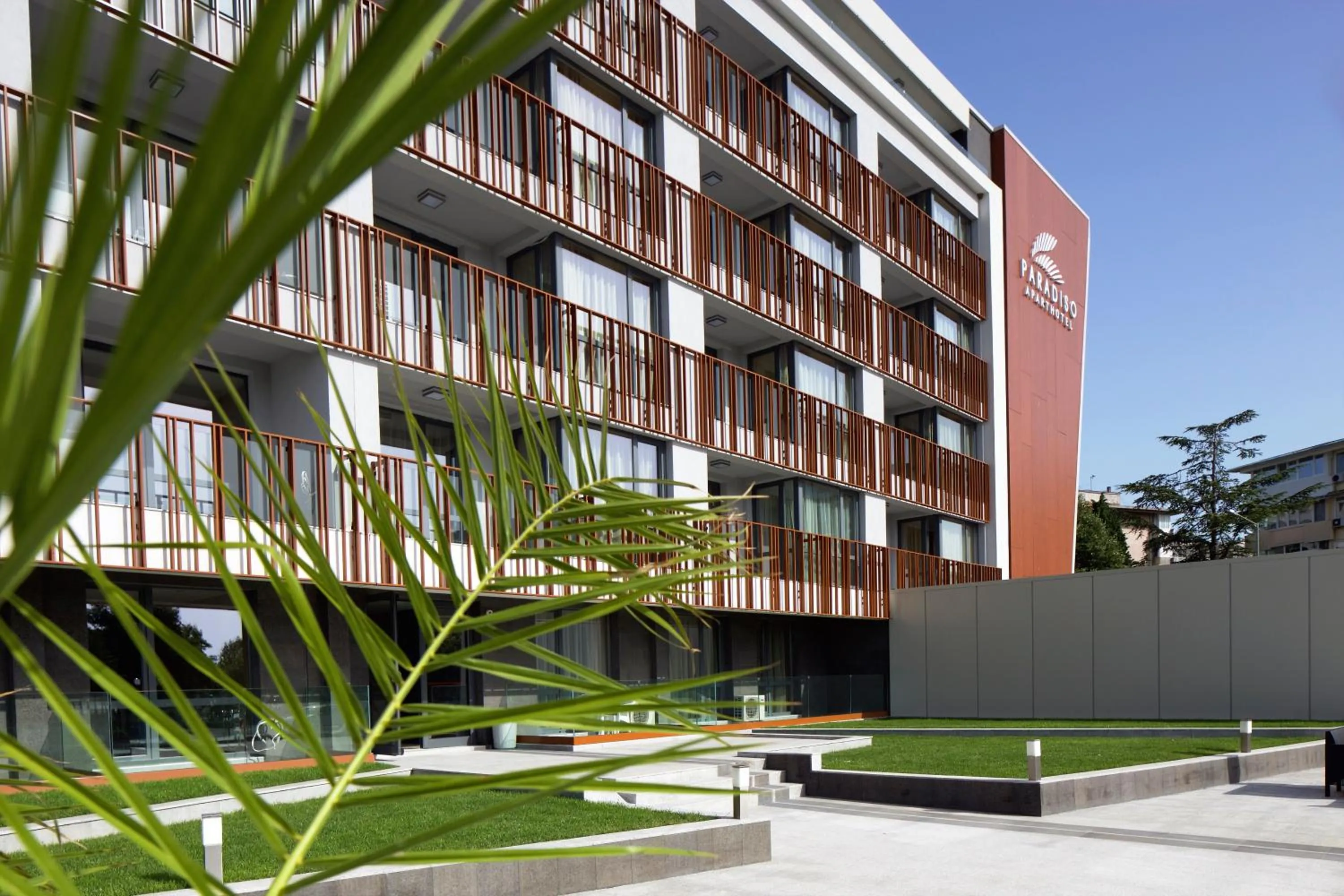 Property building in Aparthotel Paradiso