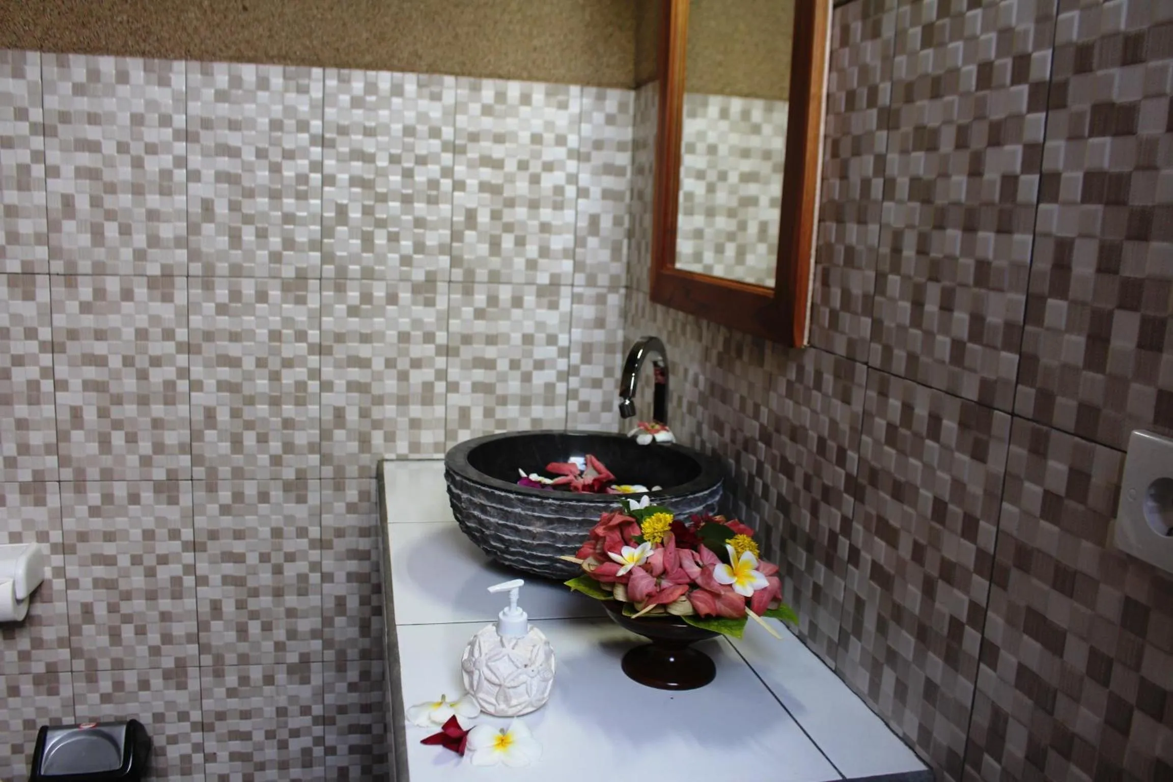 Property building in Pande Guest House