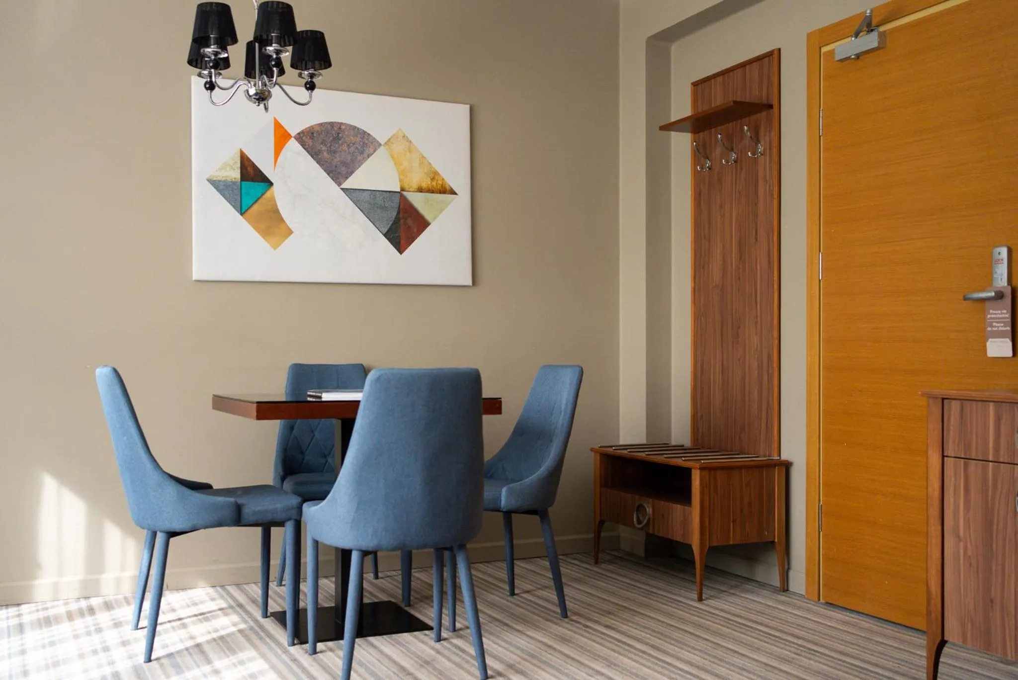 Communal lounge/ TV room in Hotel Cristal Białystok