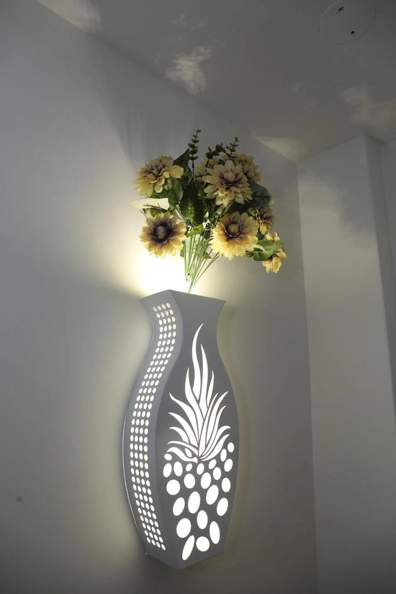 Decorative detail in 醇境民宿市區車庫停車場