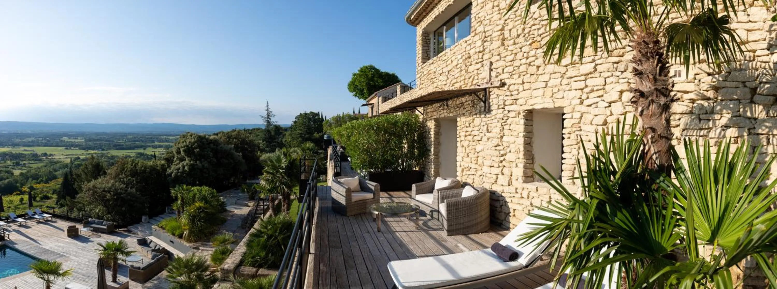 Patio in Hôtel La Maison de Crillon