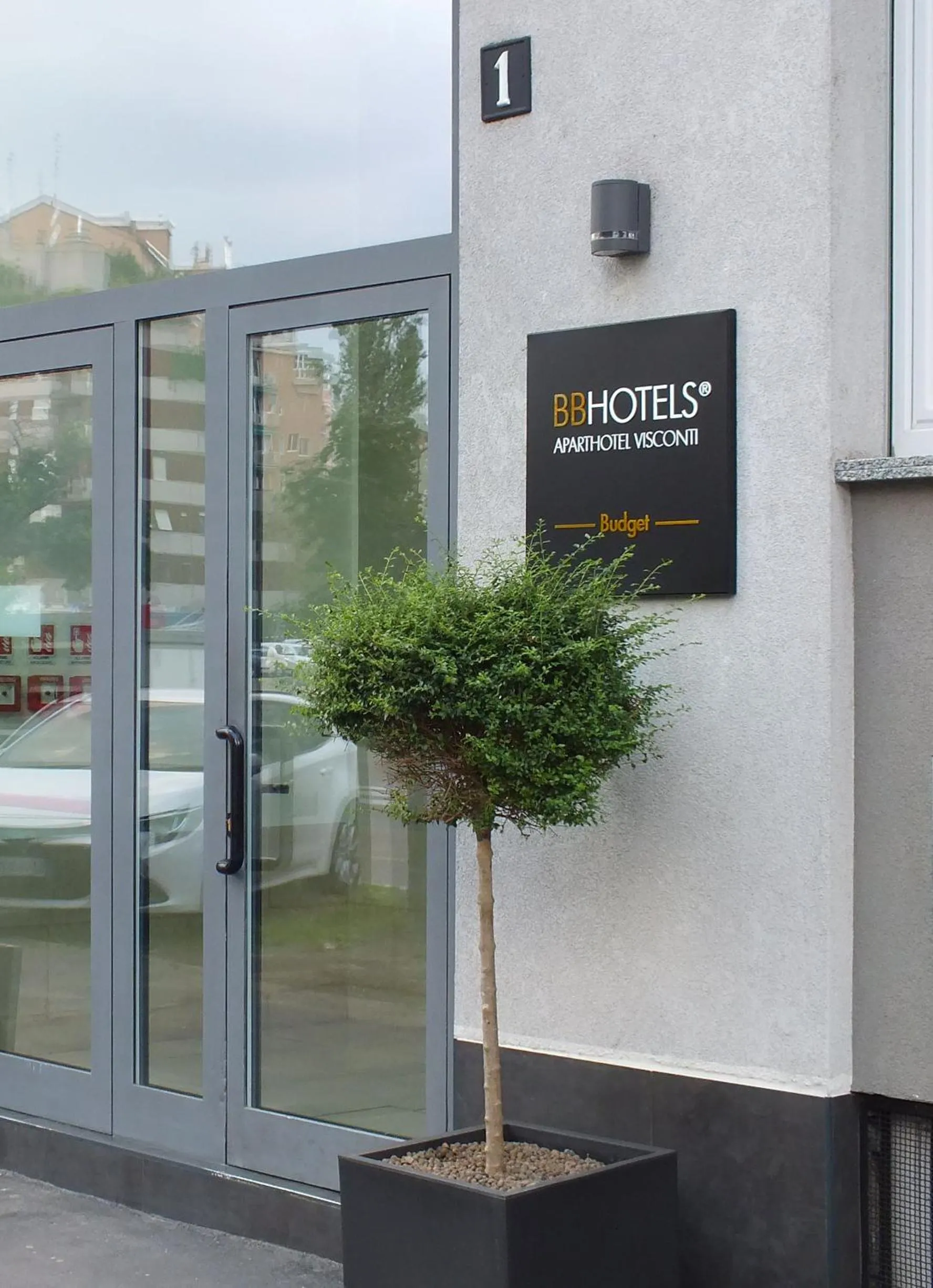 Property building in BB Hotels Aparthotel Visconti