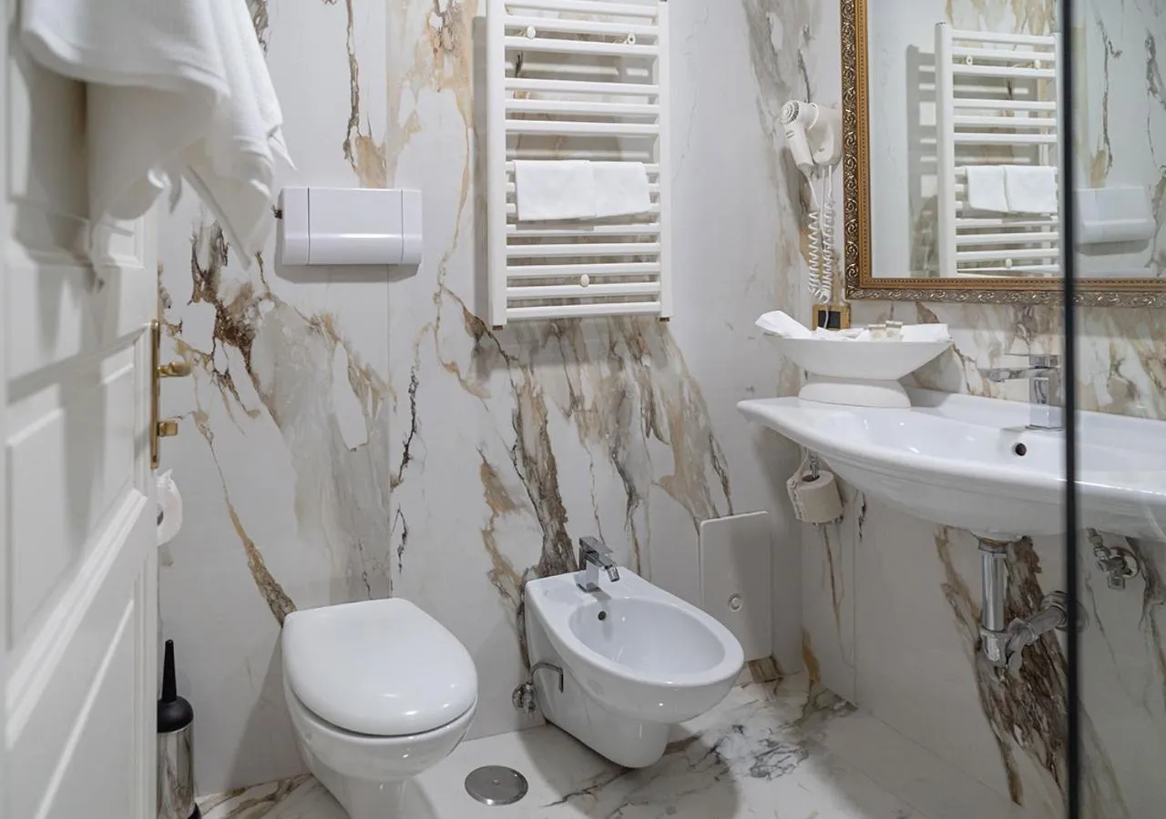 Bathroom in Hotel Meridiana