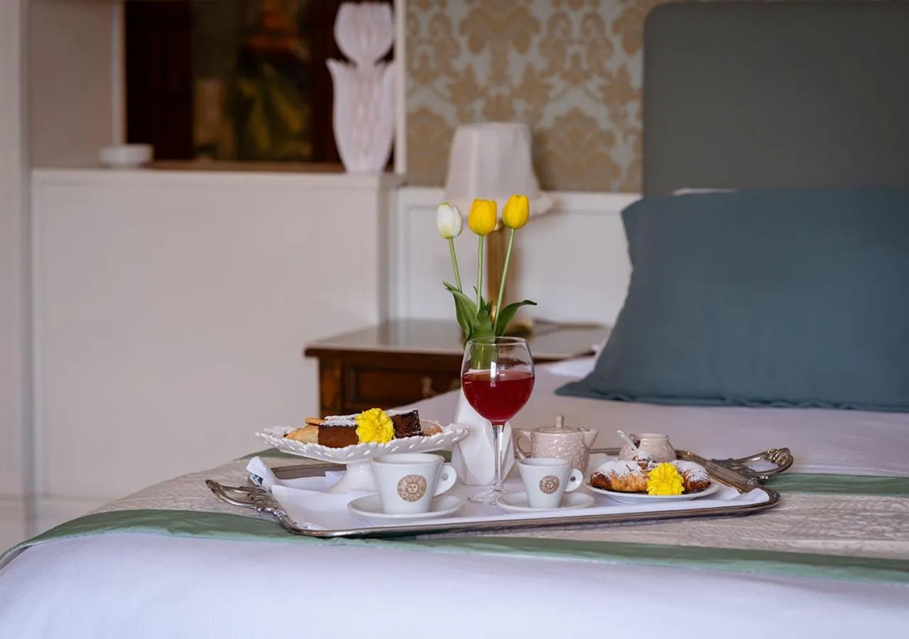 Photo of the whole room in Hotel Meridiana