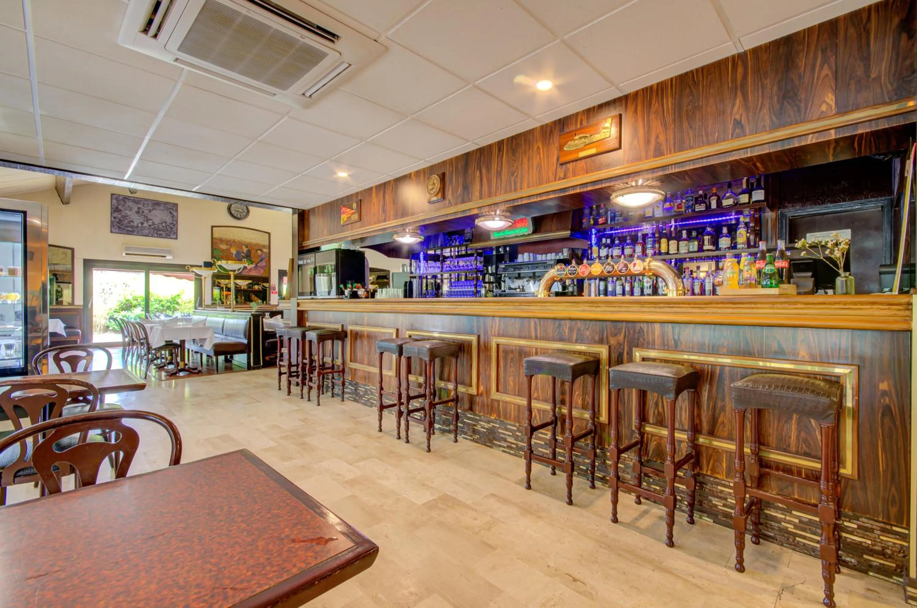 Lounge or bar in Eurotel Parc Expo Airport Montpellier